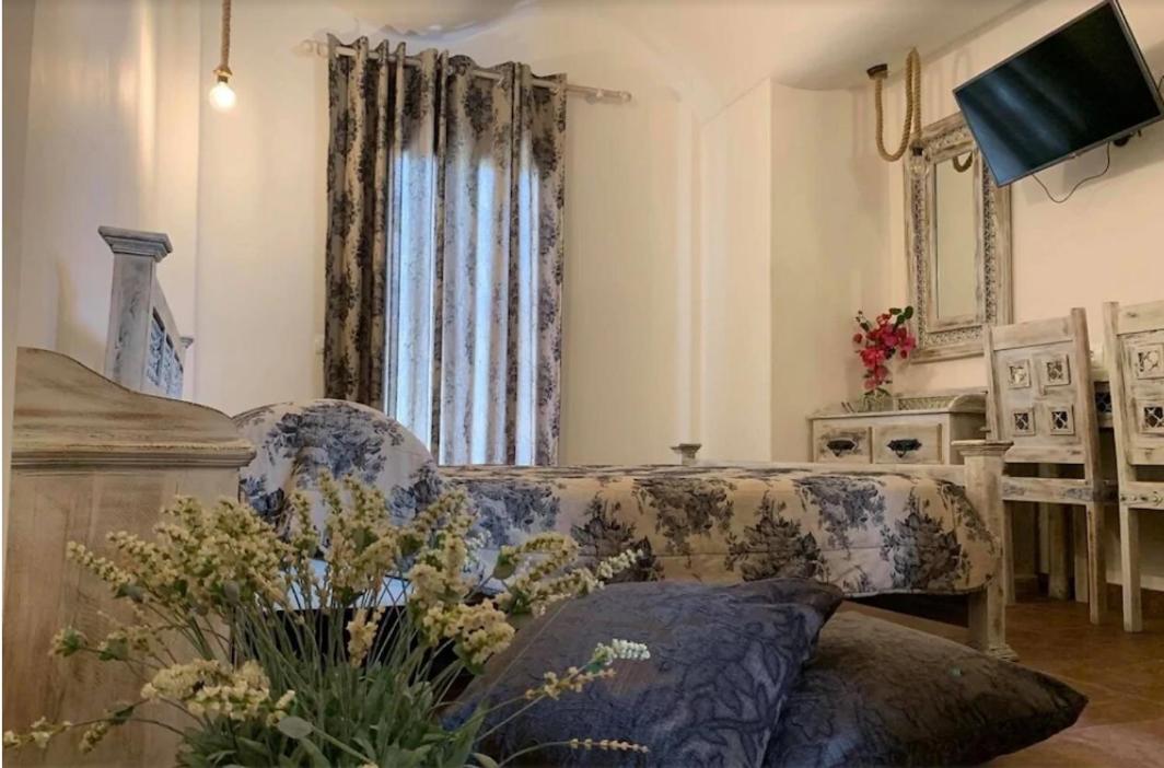 Villa Manos Hotel - Photo 29