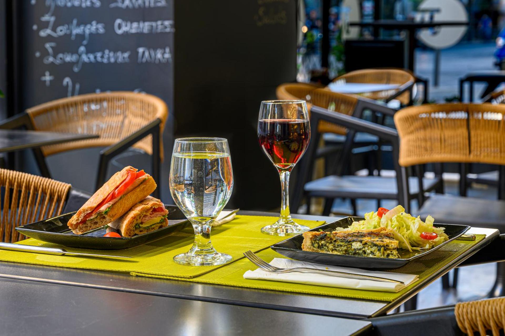 Polis Grand Hotel - Photo 7