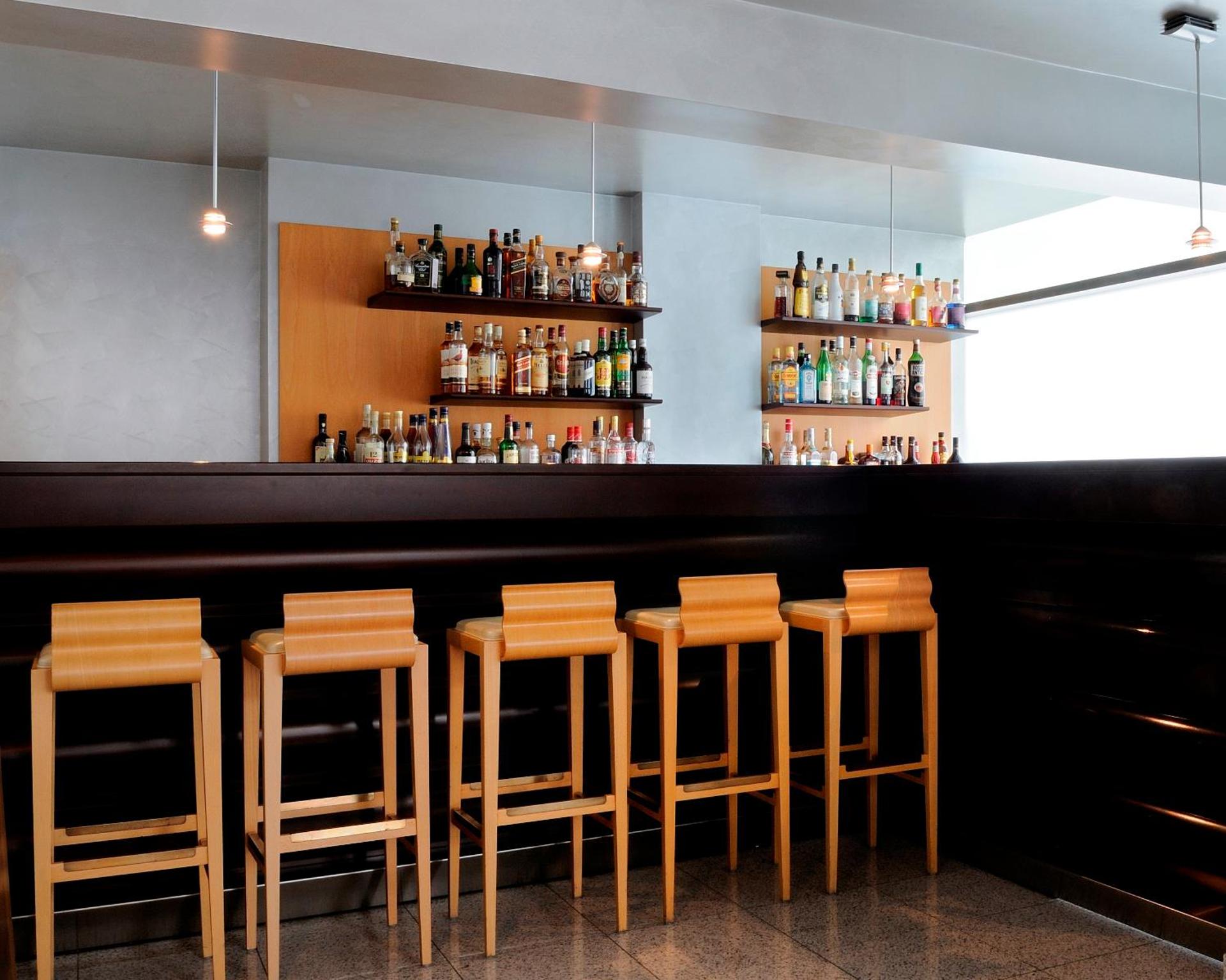 Maniatis Hotel - Photo 15