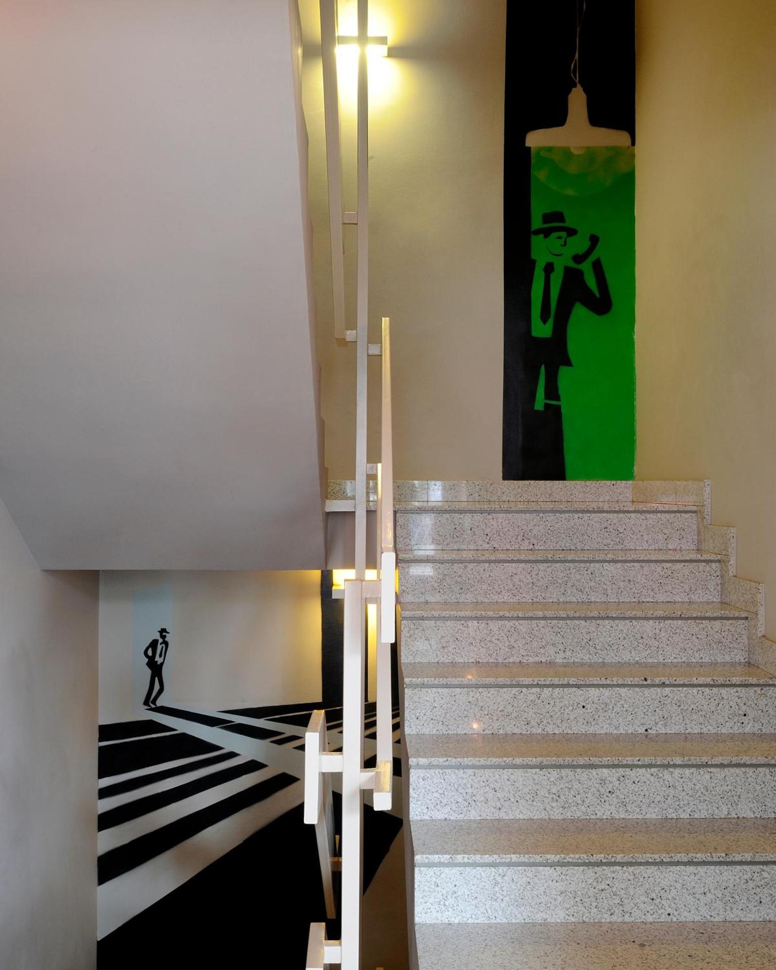 Maniatis Hotel - Photo 33
