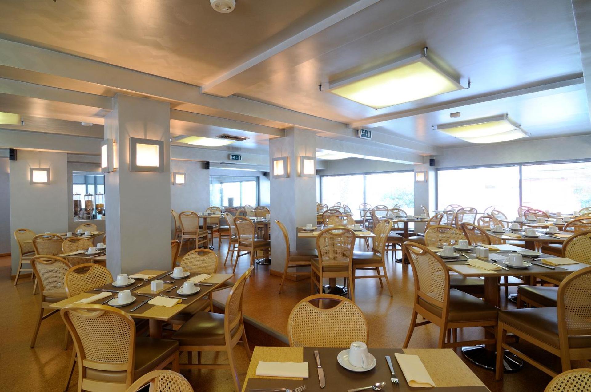 Maniatis Hotel - Photo 46