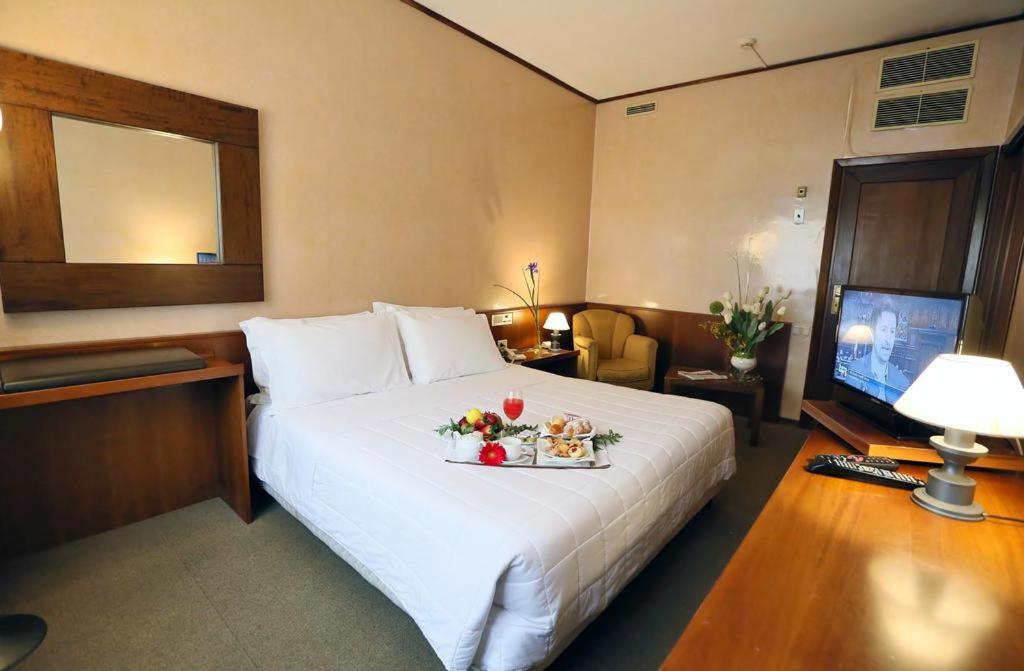 Hotel Royal Palace - Photo 69