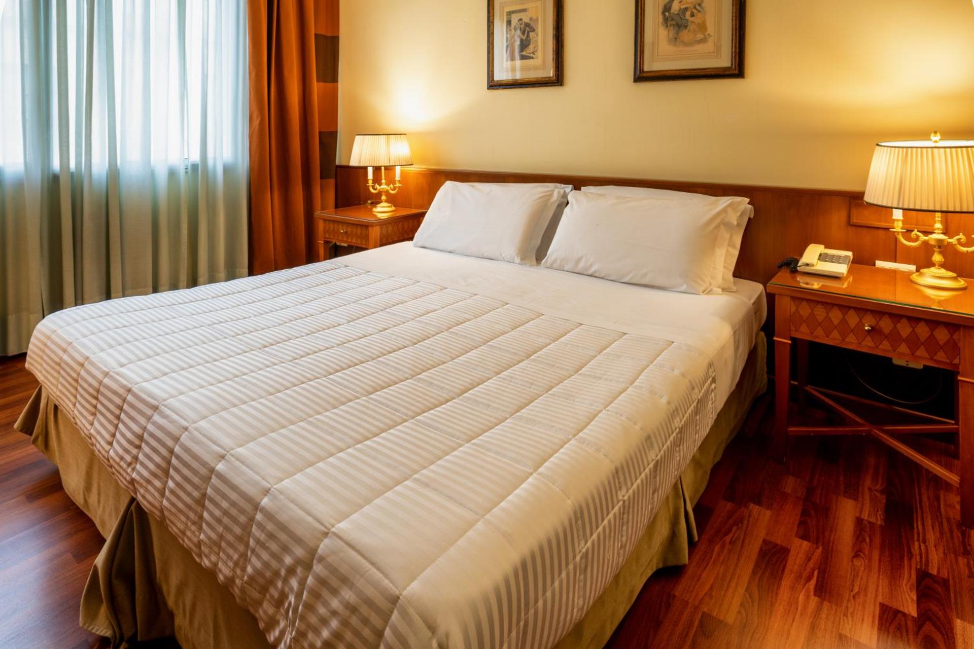 Hotel Royal Palace - Photo 65