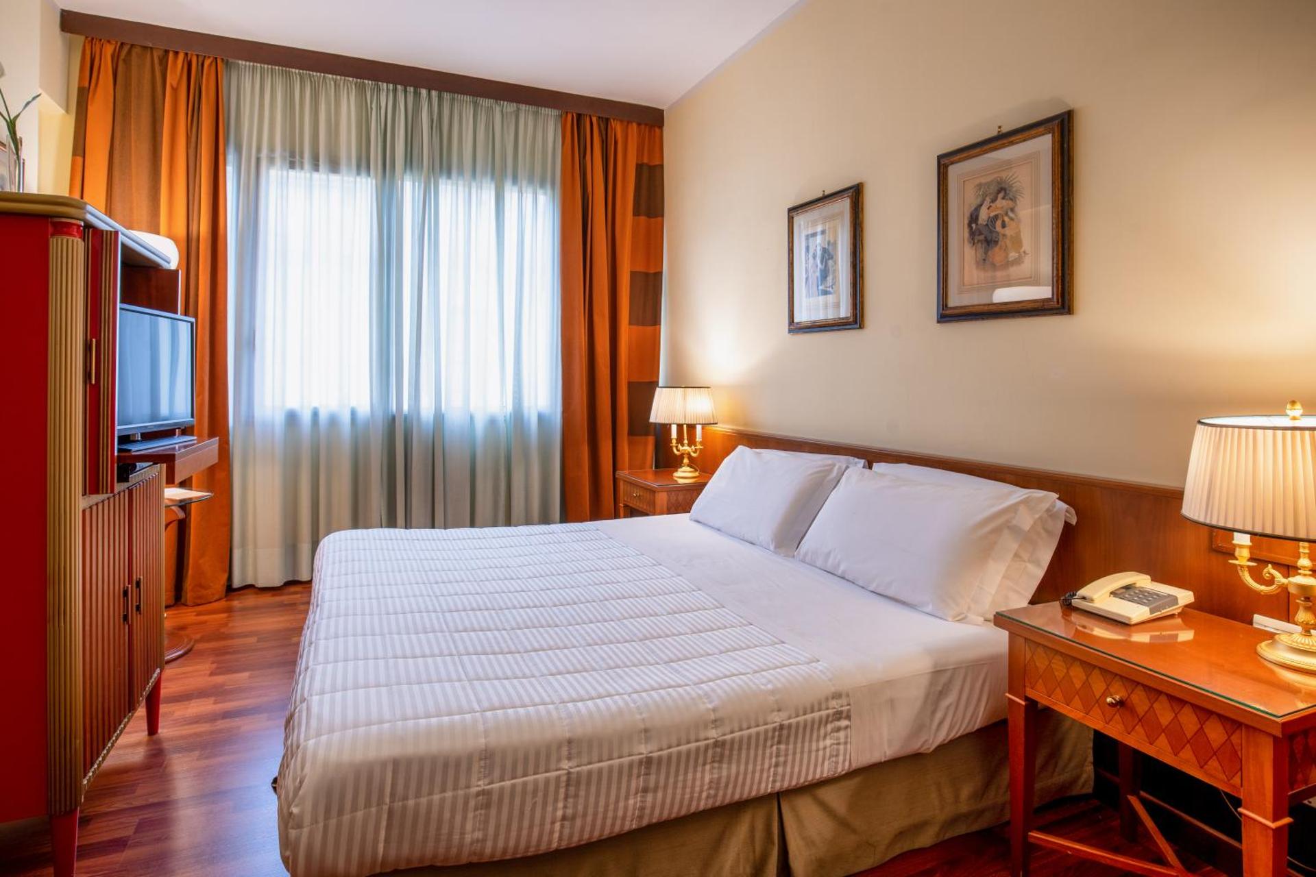 Hotel Royal Palace - Photo 60