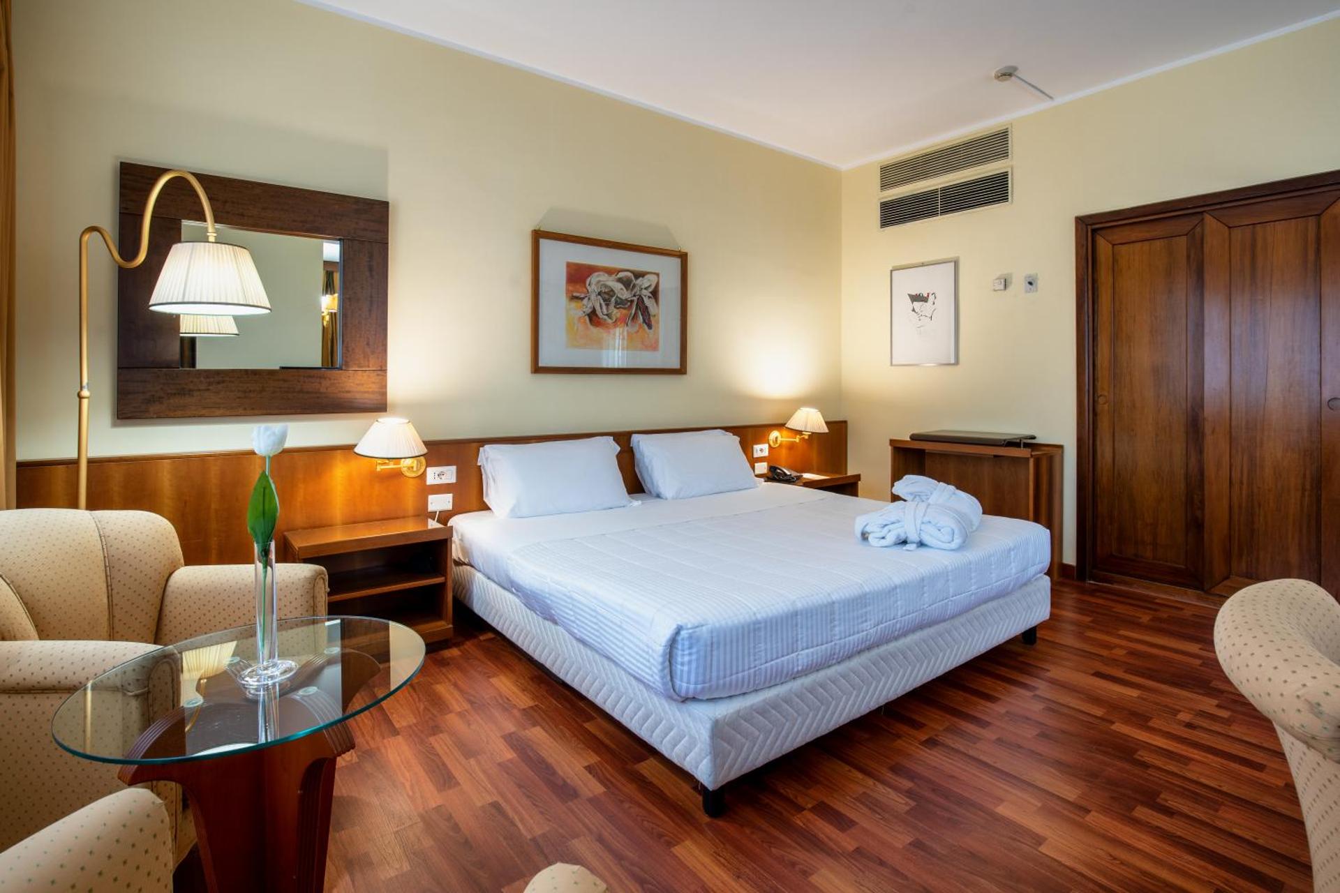 Hotel Royal Palace - Photo 63