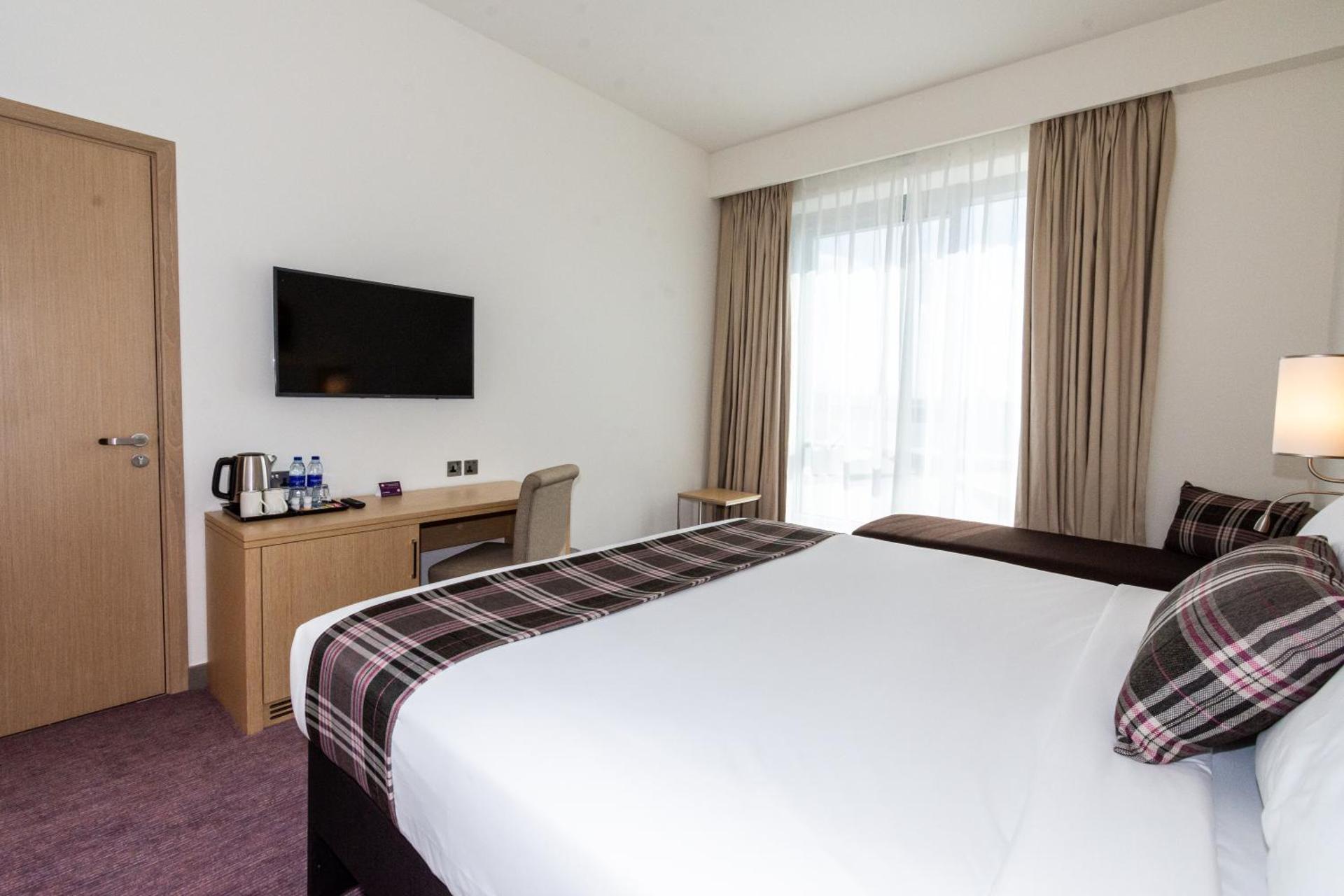 Premier Inn Dubai Dragon Mart - Photo 34