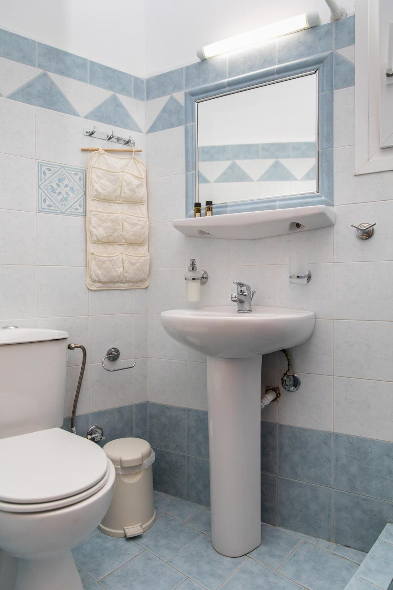 AnnaMaria Pansion - Photo 4