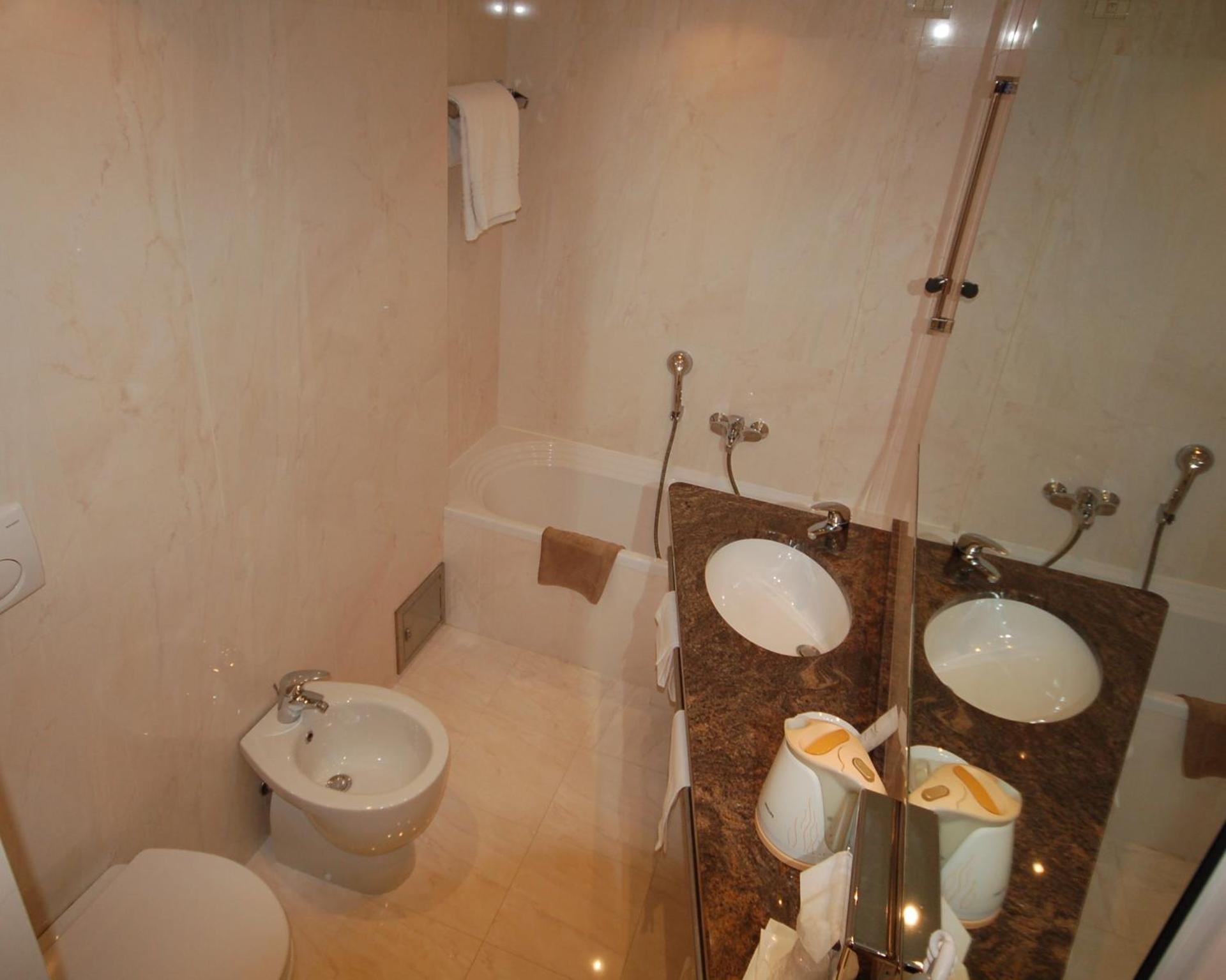 Astoria Hotel Italia - Photo 54