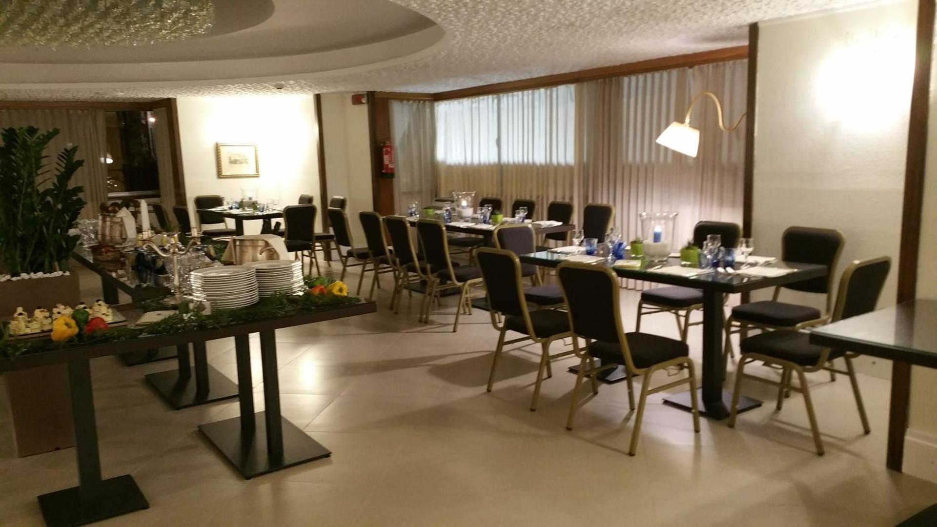 Hotel Royal Palace - Photo 79