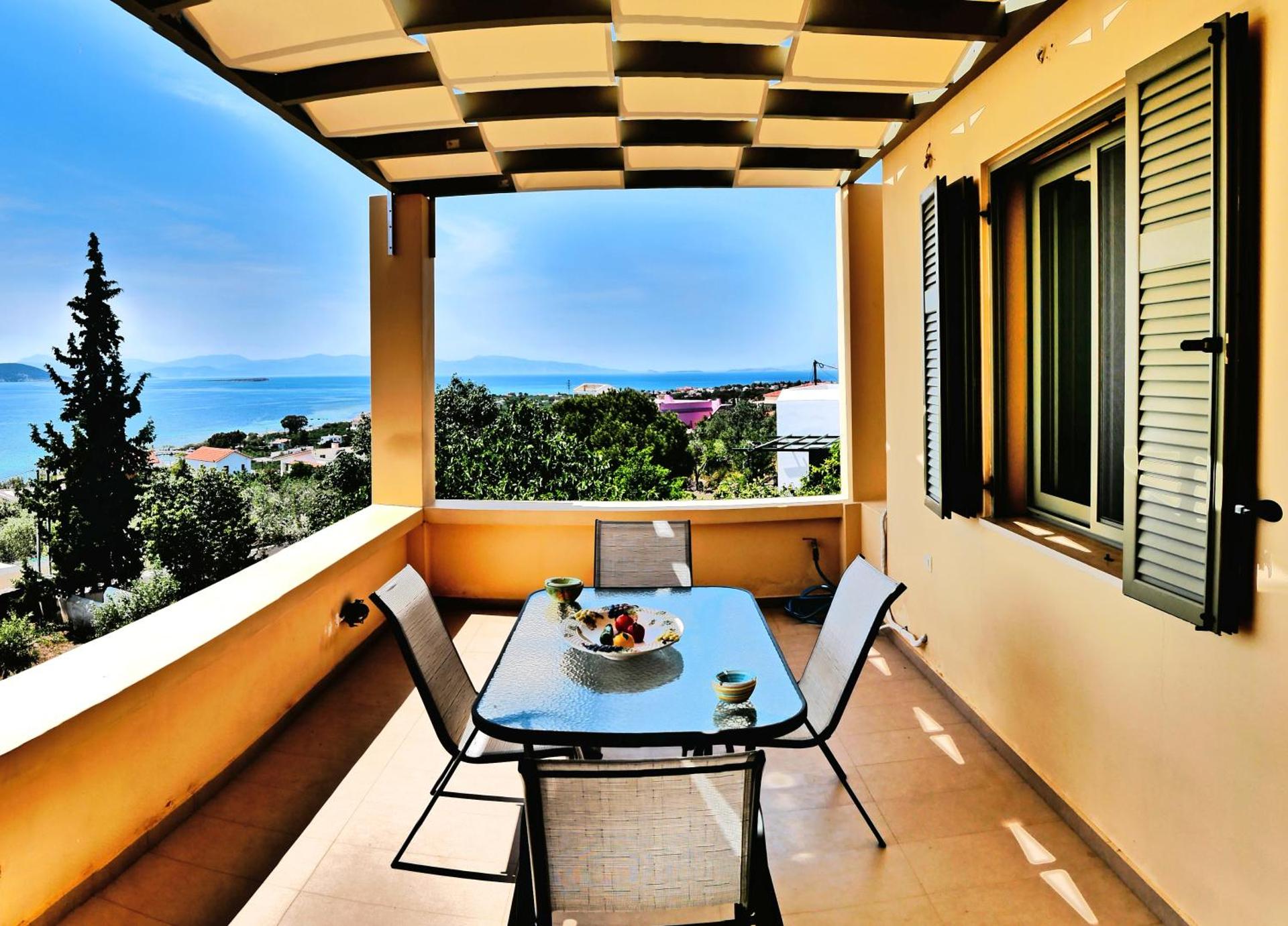 Cozy Sunset House - Photo 2