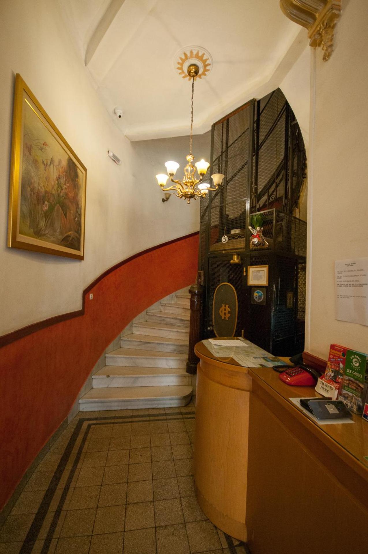 Cecil Hotel - Photo 10