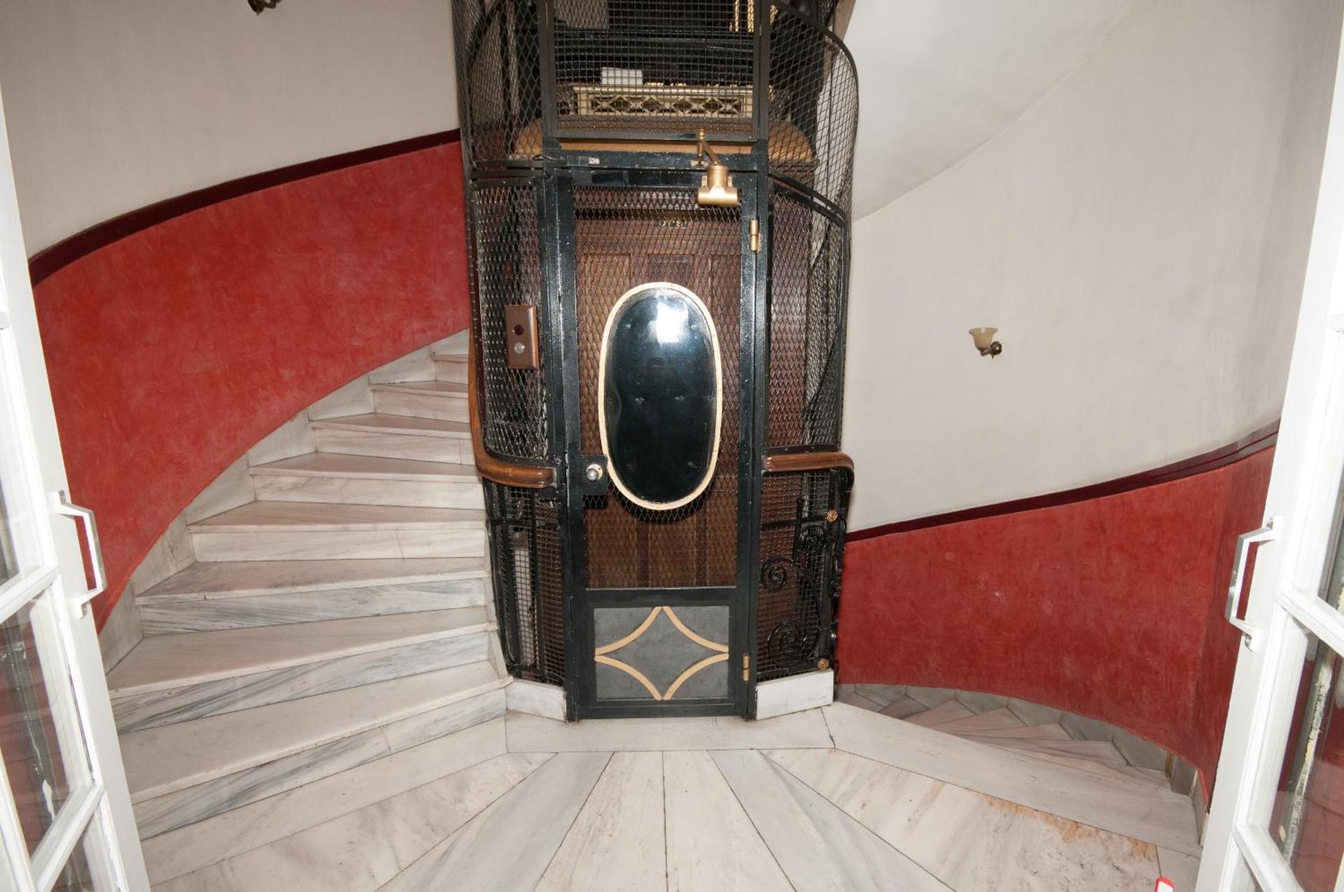 Cecil Hotel - Photo 162