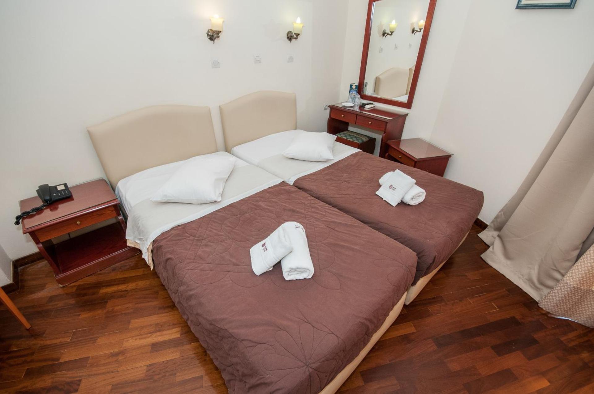 Cecil Hotel - Photo 56