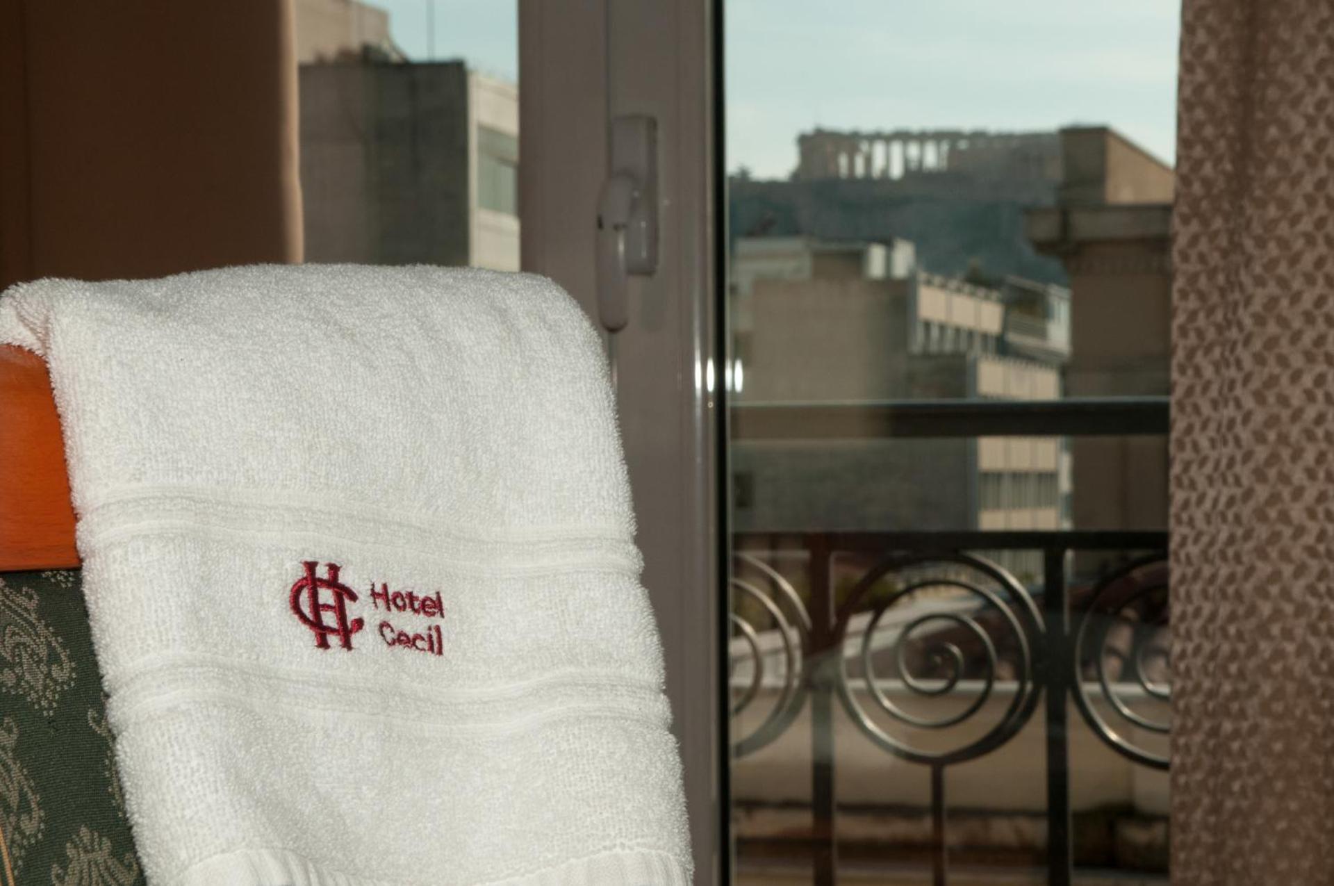 Cecil Hotel - Photo 8