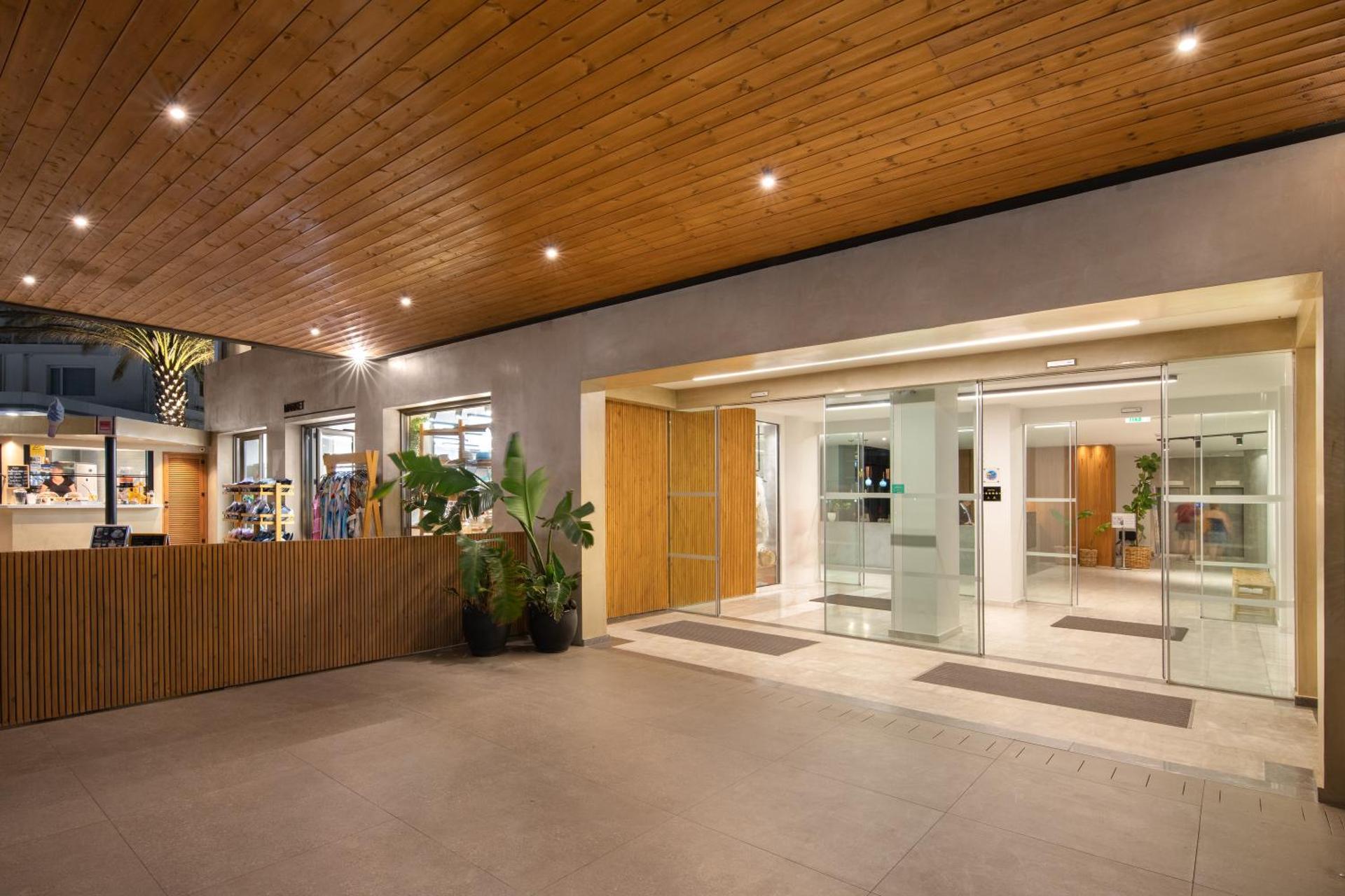 Blue Sky City Beach Hotel - Photo 53