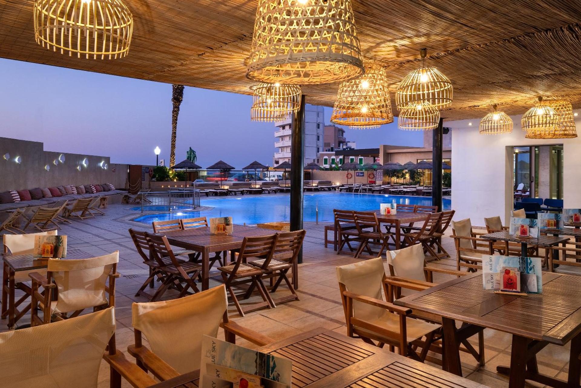 Blue Sky City Beach Hotel - Photo 52