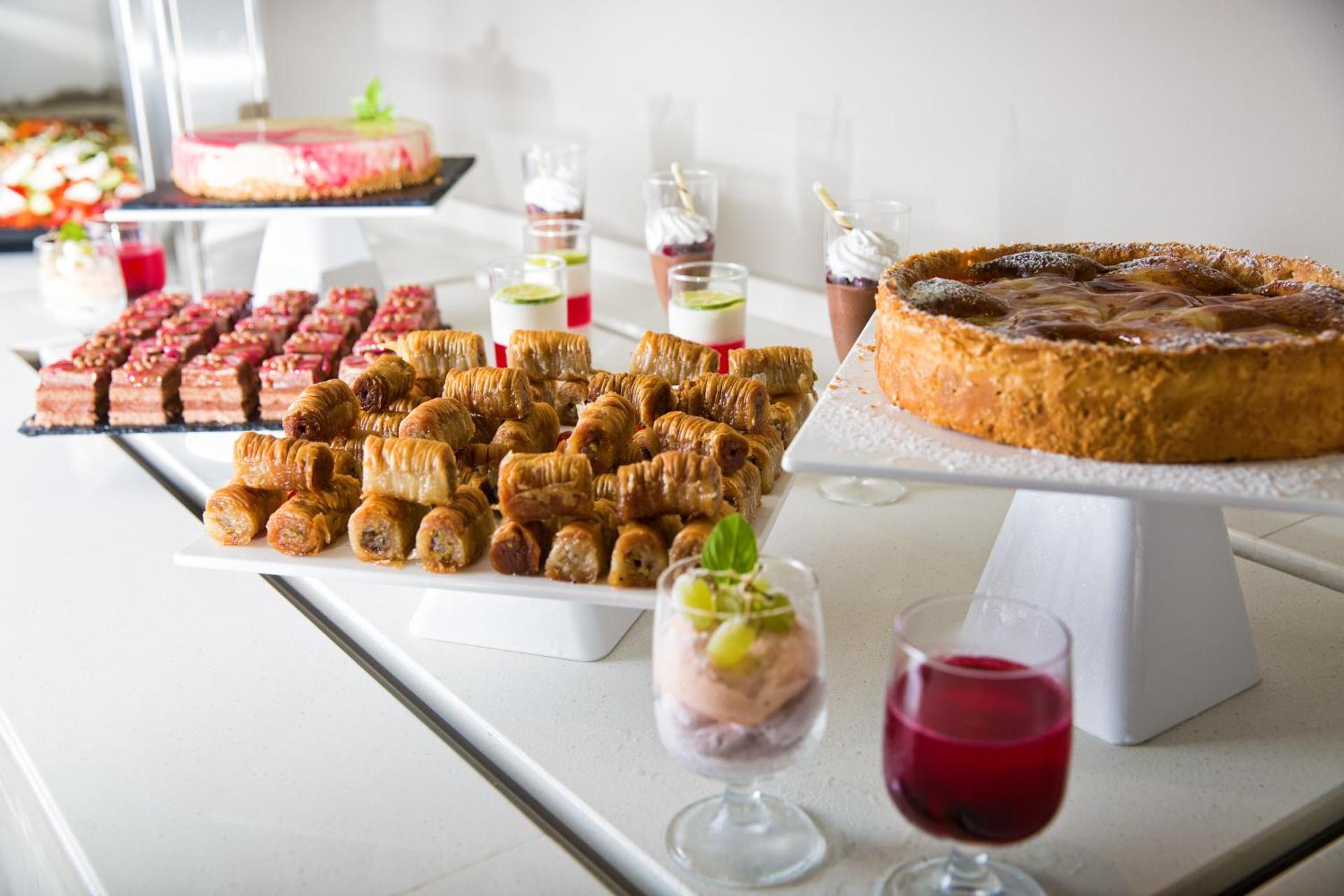 Blue Sky City Beach Hotel - Photo 75