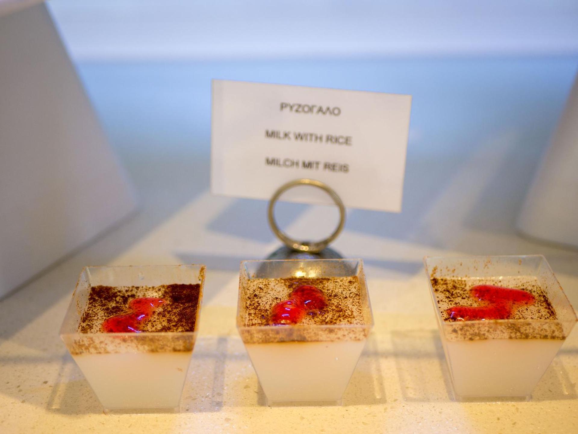 Blue Sky City Beach Hotel - Photo 32