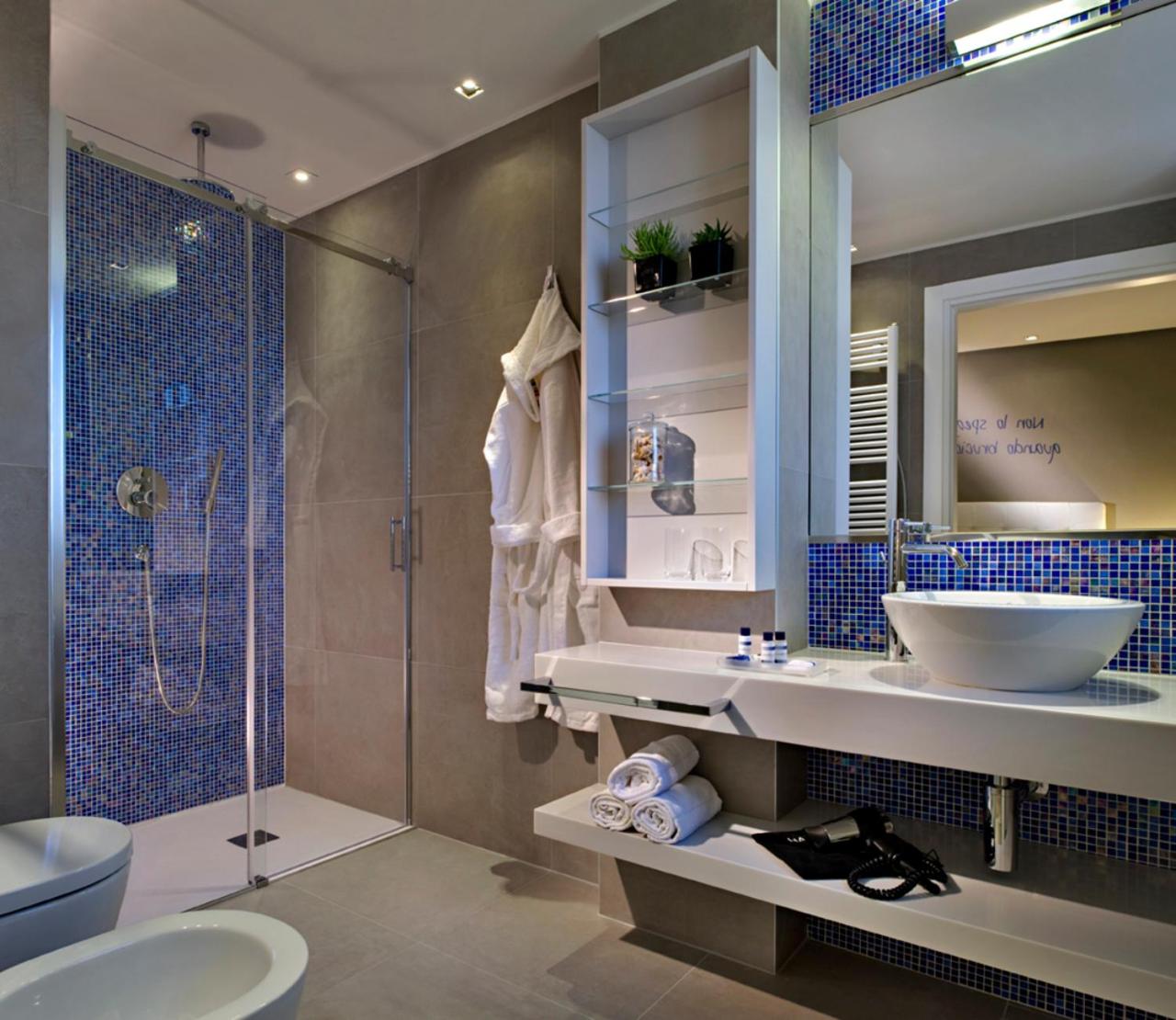 Hotel Orient & Pacific - Photo 48