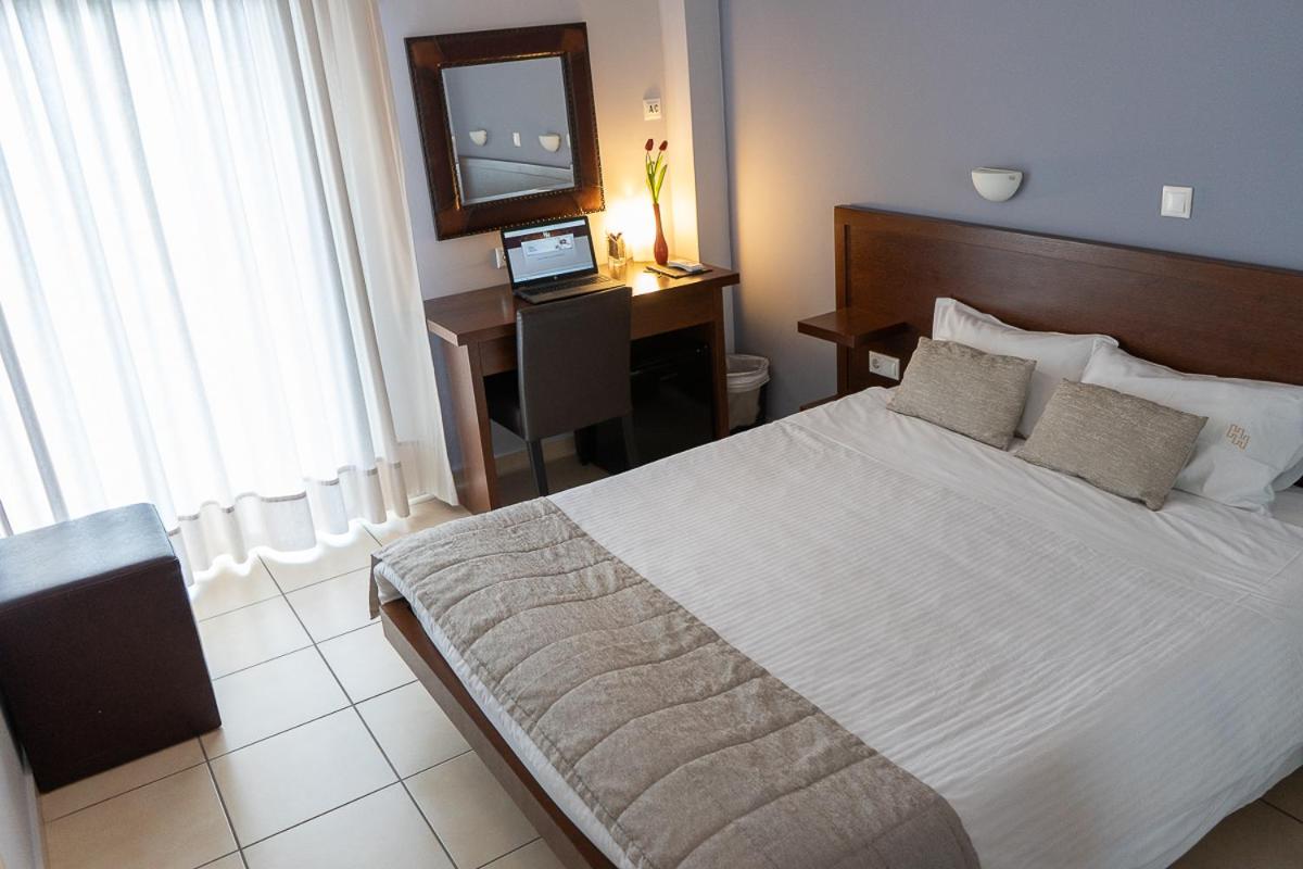 HOTEL HILL - Photo 20