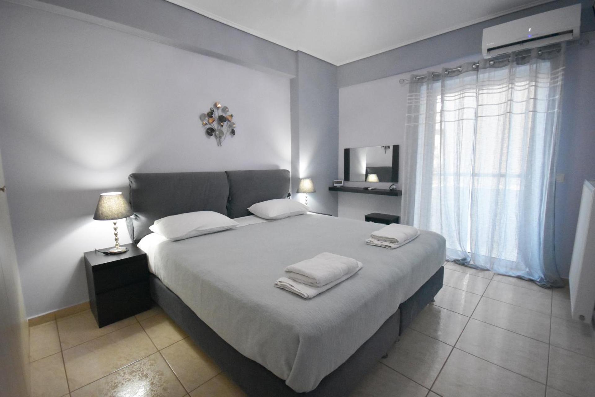A&J Apartments or Rooms athens airport - Photo 7