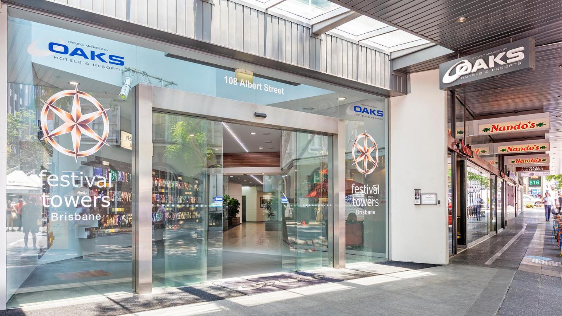 Oaks Brisbane Festival Suites - Photo 25