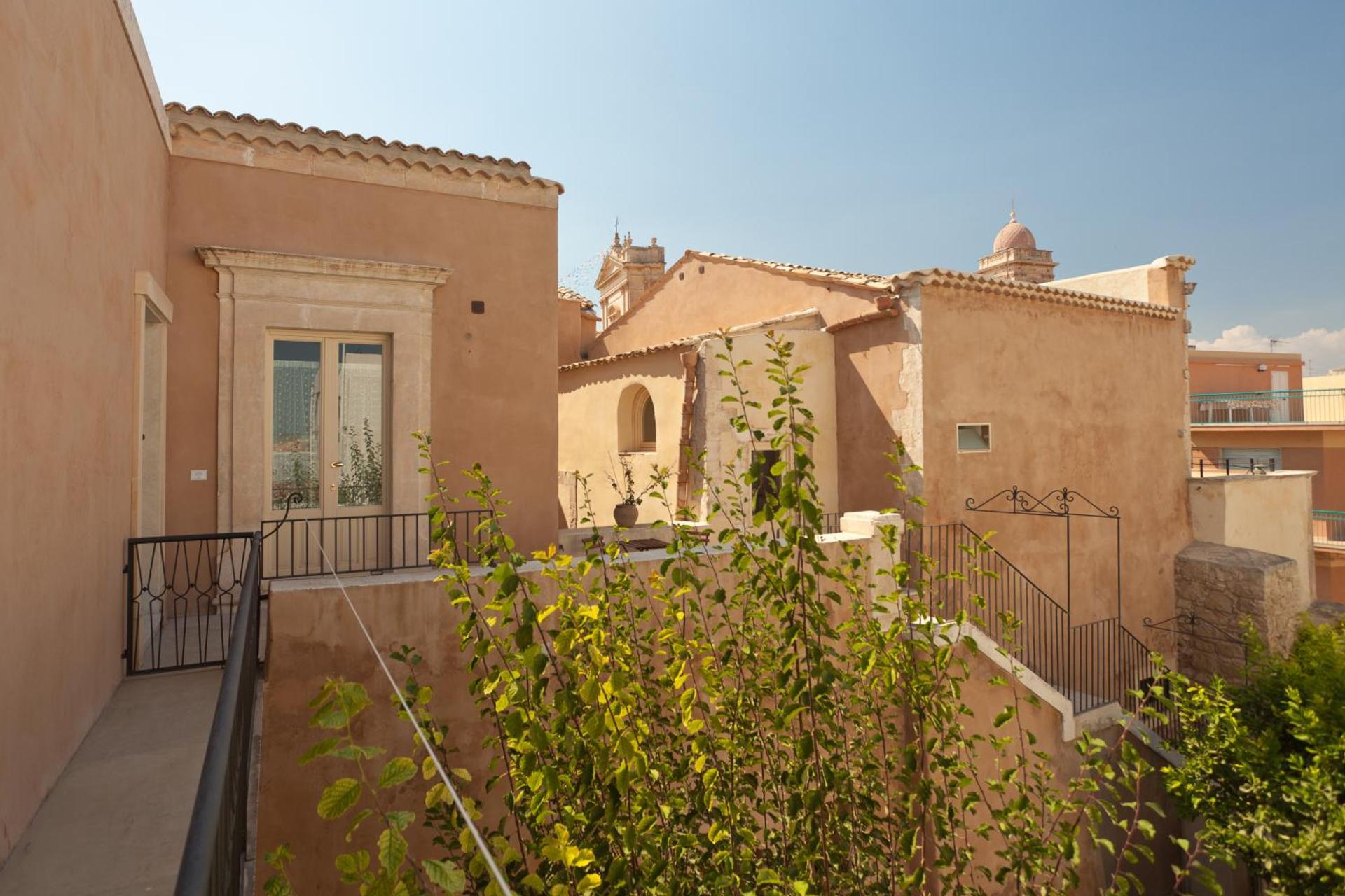 Palazzo Gambuzza - Photo 42