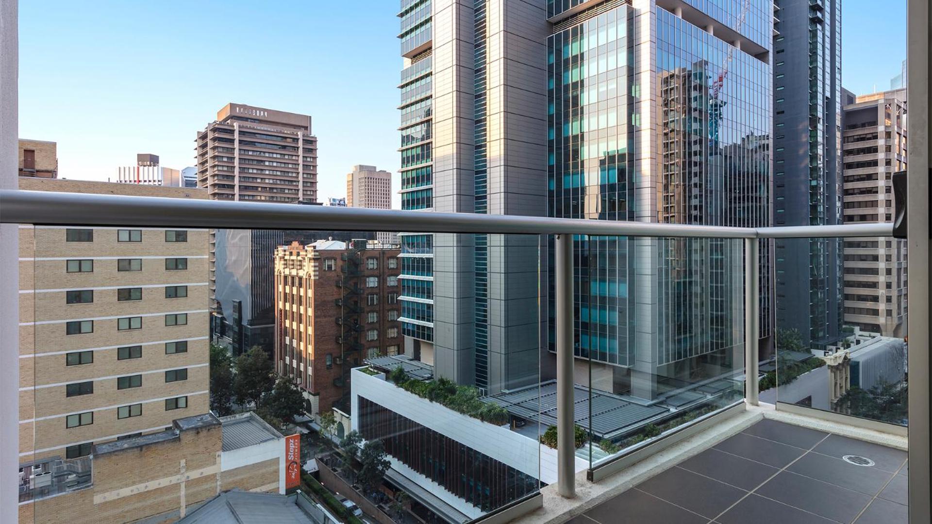 Oaks Brisbane Festival Suites - Photo 42