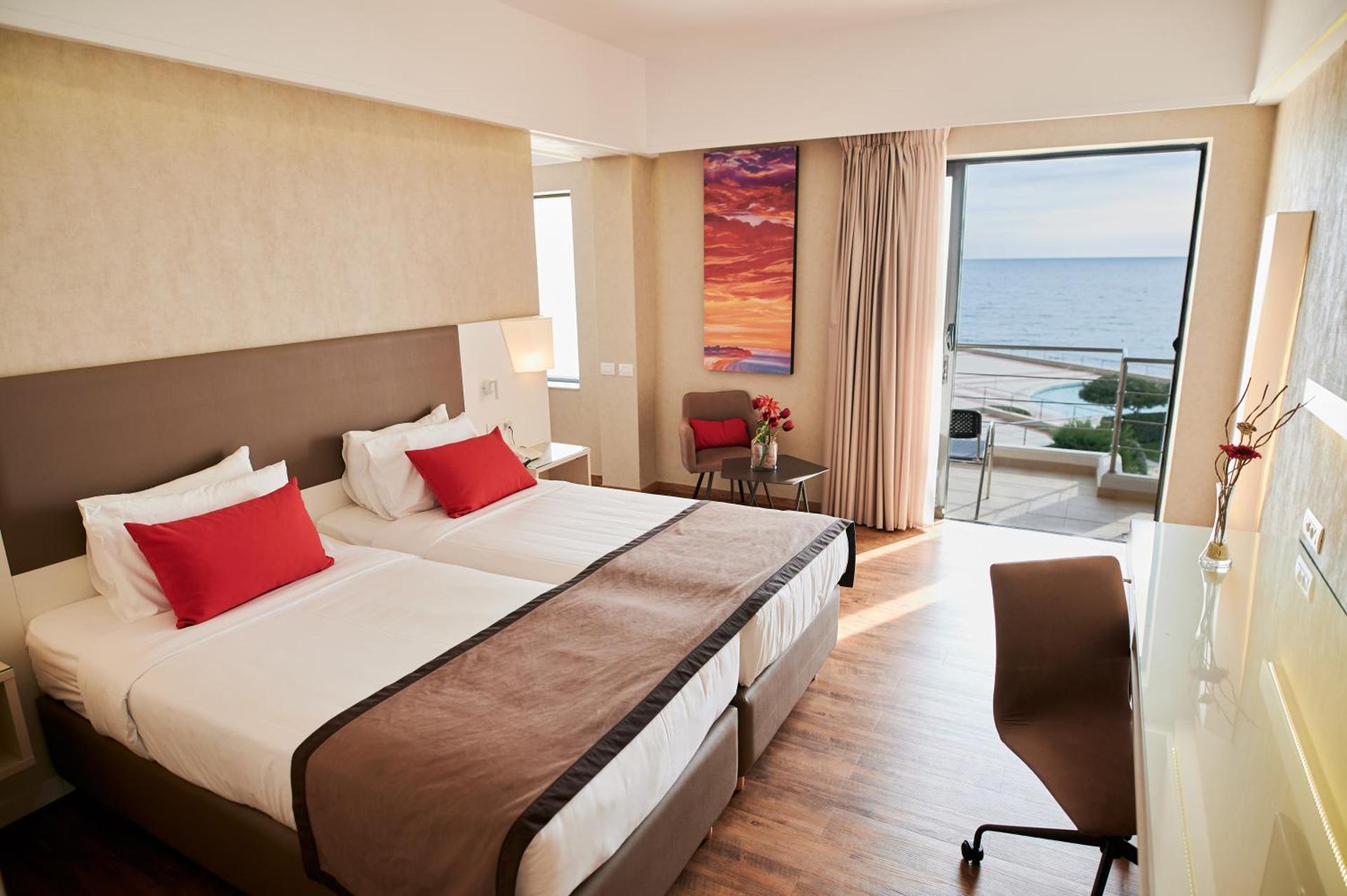 Ramada Plaza by Wyndham Thraki - Photo 66