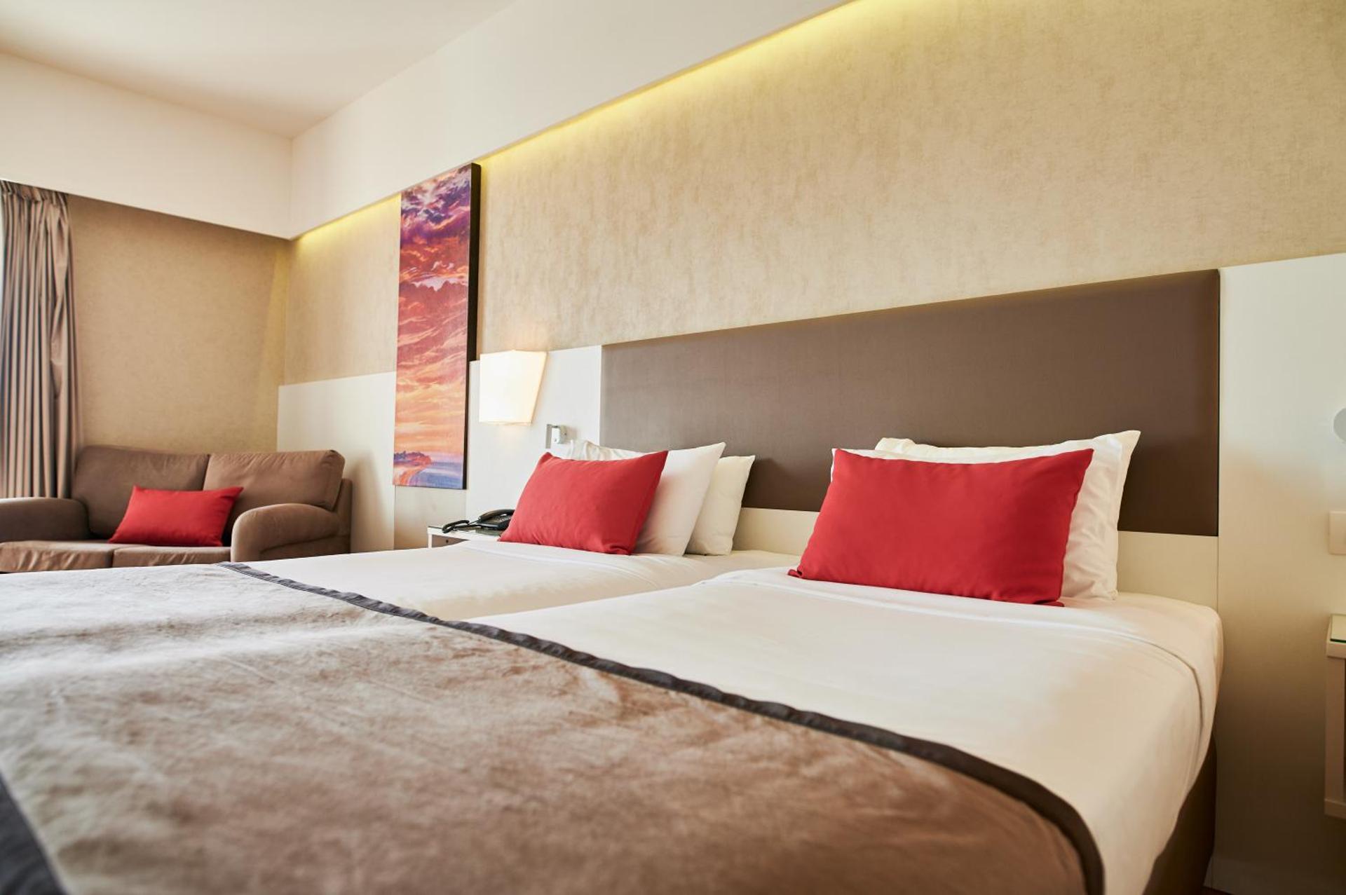 Ramada Plaza by Wyndham Thraki - Photo 47