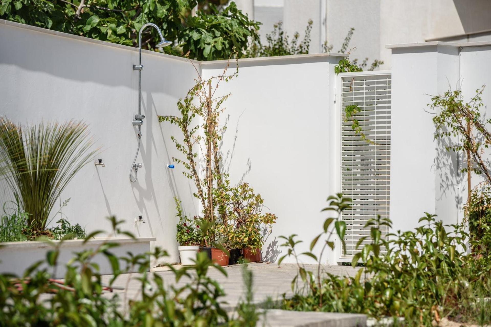 Rivabella Deluxe Apartments - Photo 9