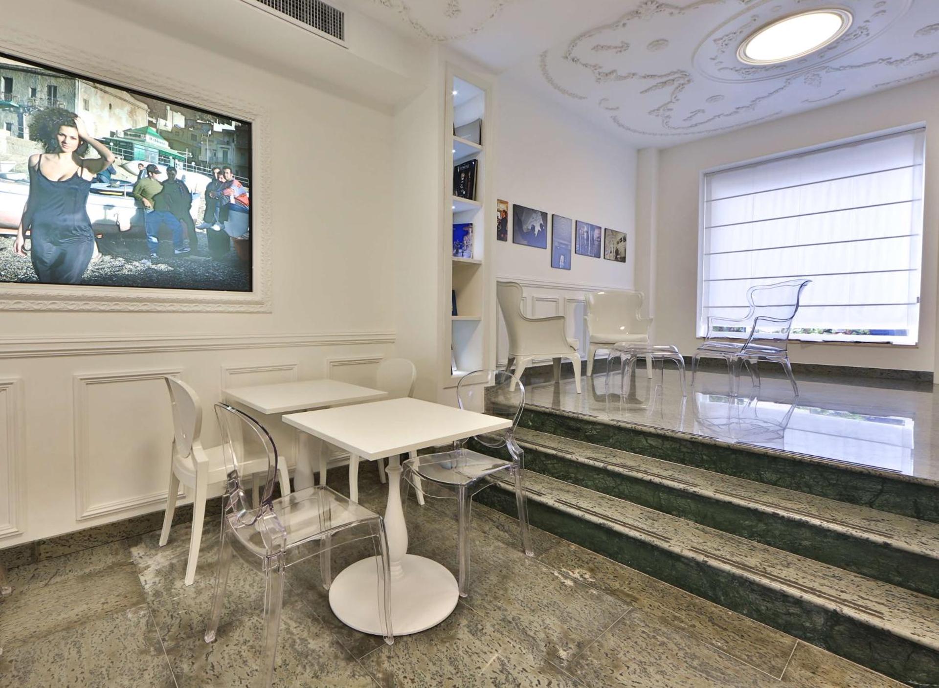 Hotel Plaza - Photo 34