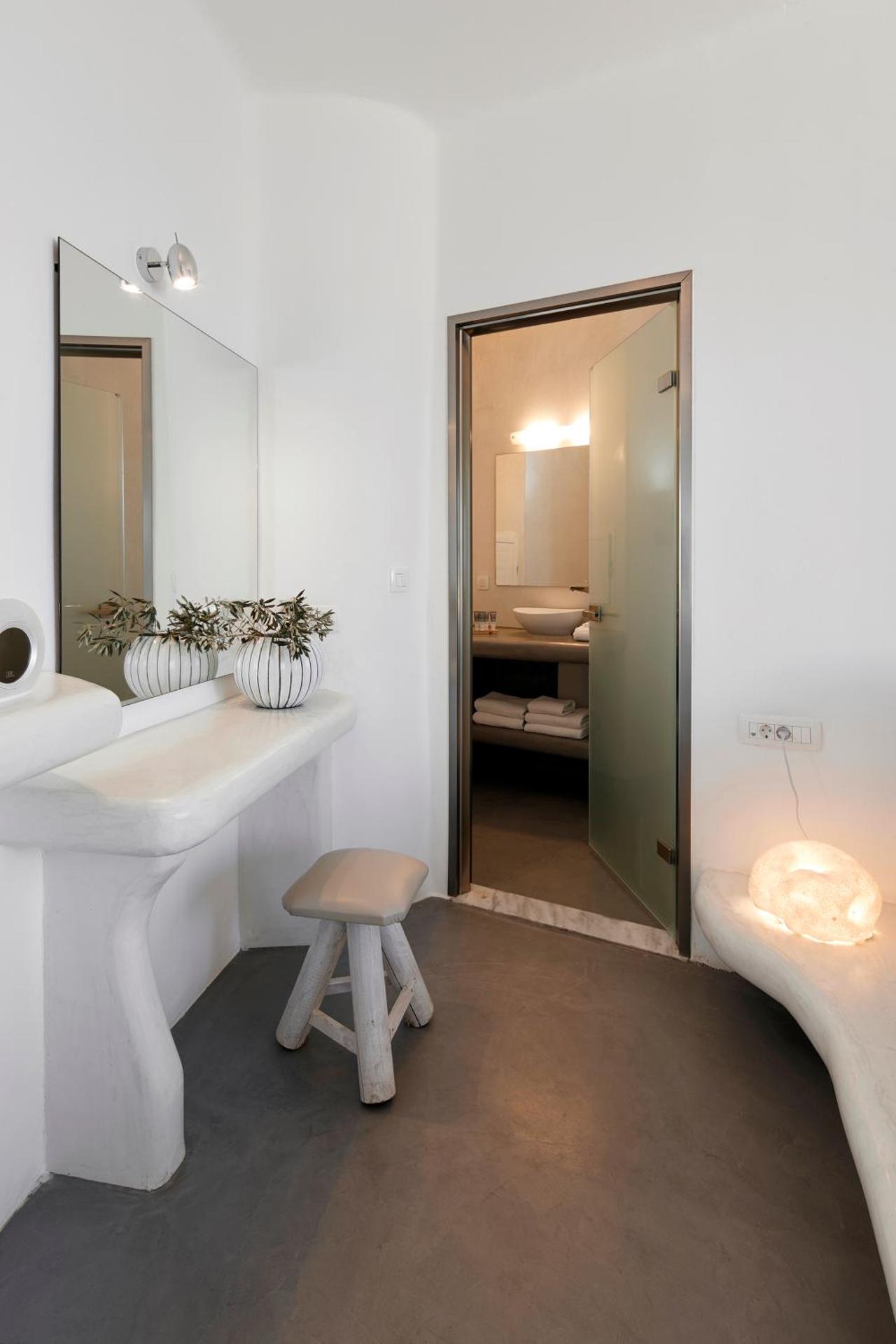 Suites of the Gods Cave Spa Hotel - Photo 53