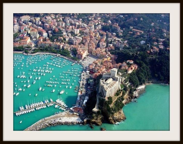 Hotel Del Golfo - Photo 12