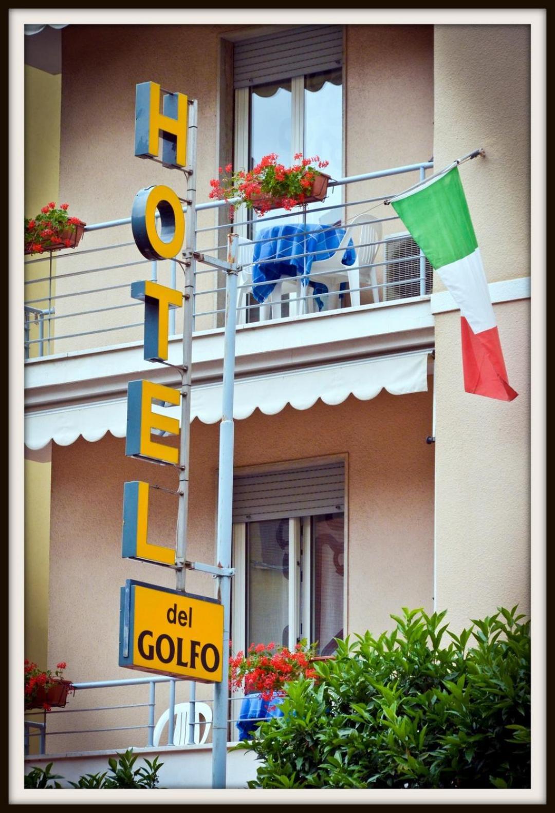 Hotel Del Golfo - Photo 35