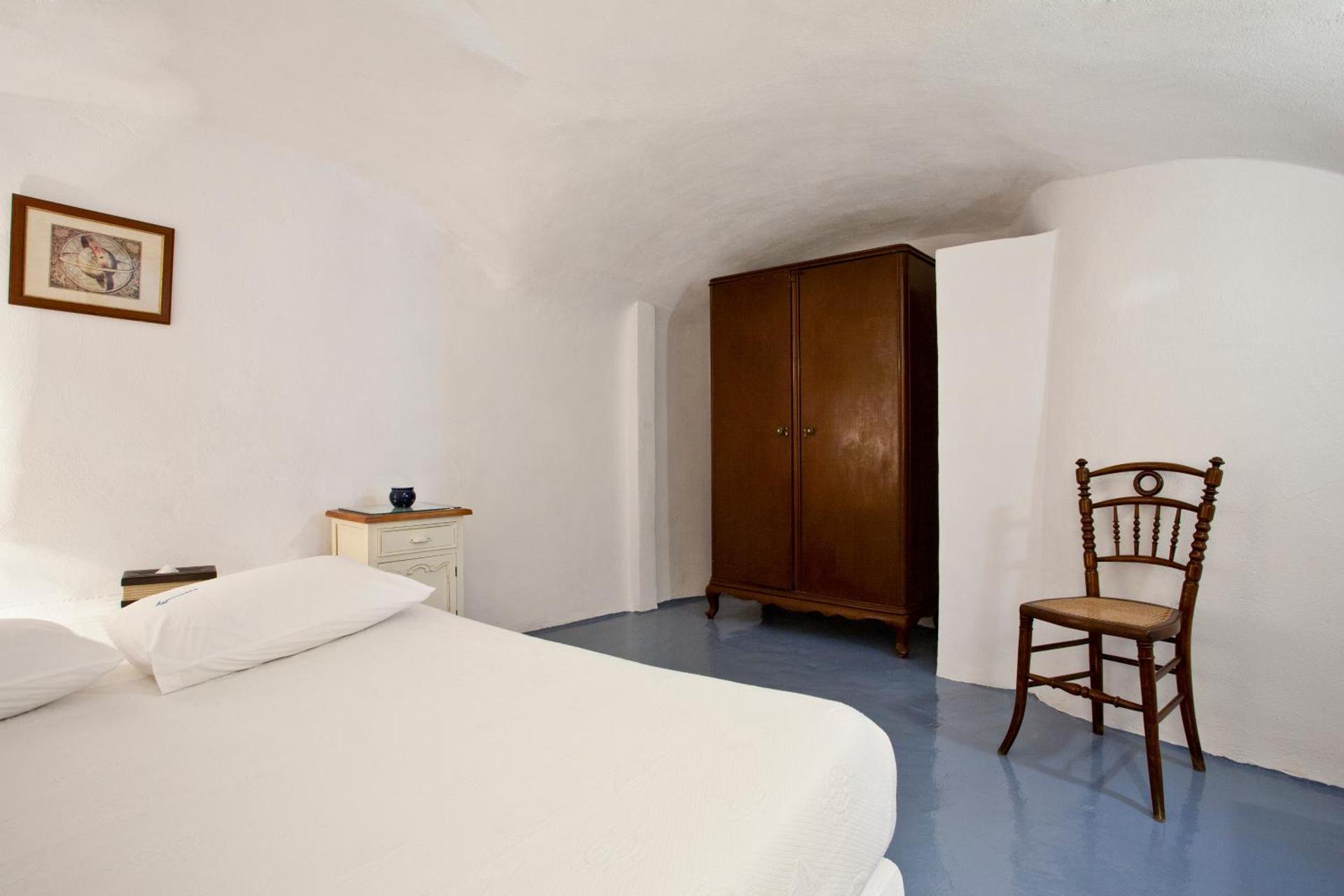 Alexander's Suites - Photo 88