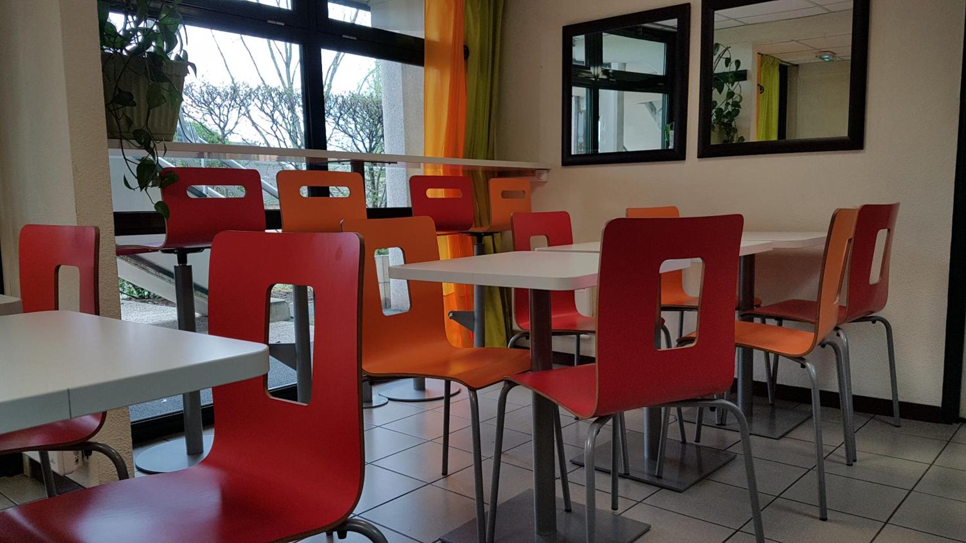 Premiere Classe Brive La Gaillarde Ouest - Photo 26