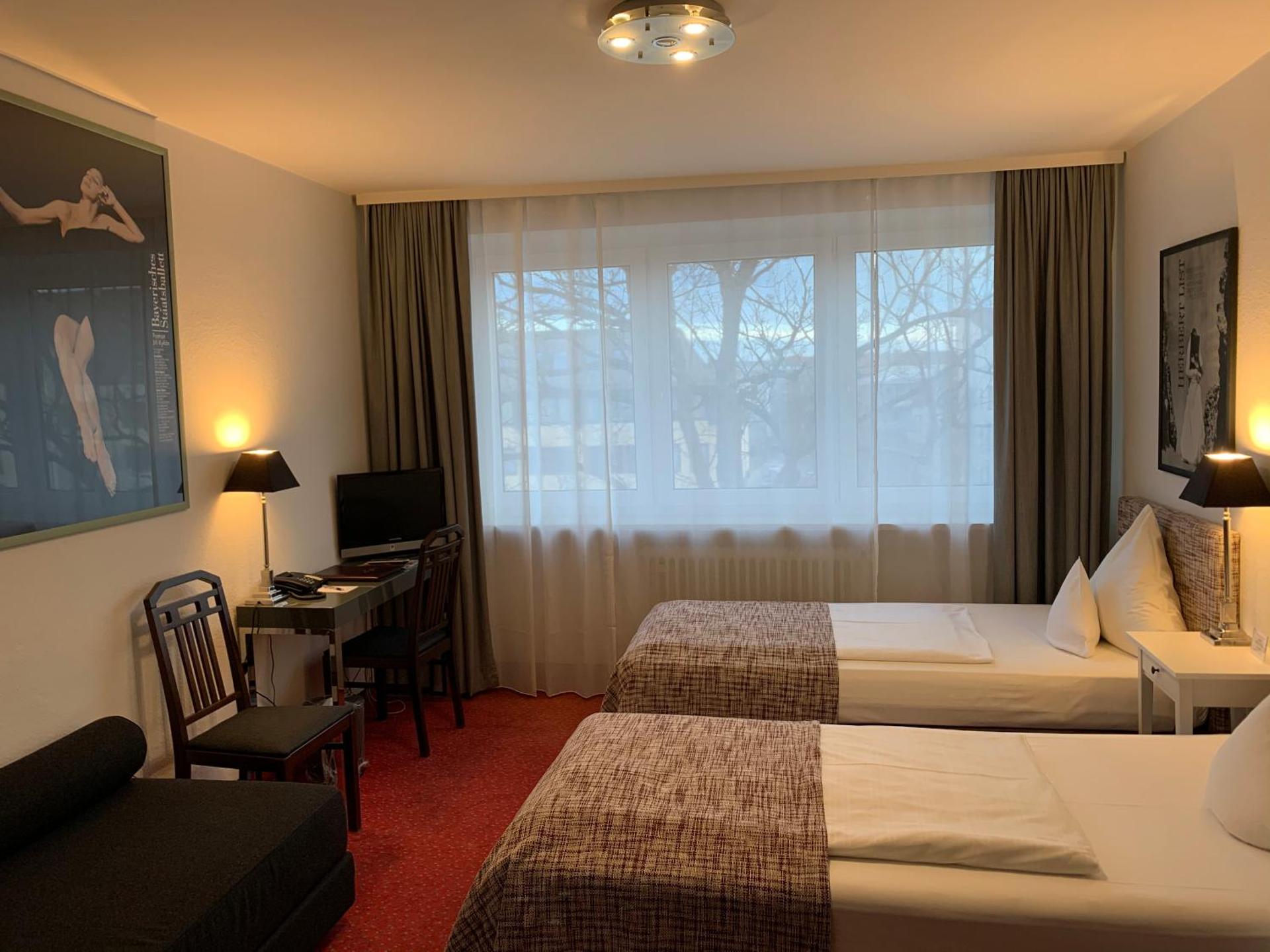 Hotel Nymphenburg City - München - Photo 32