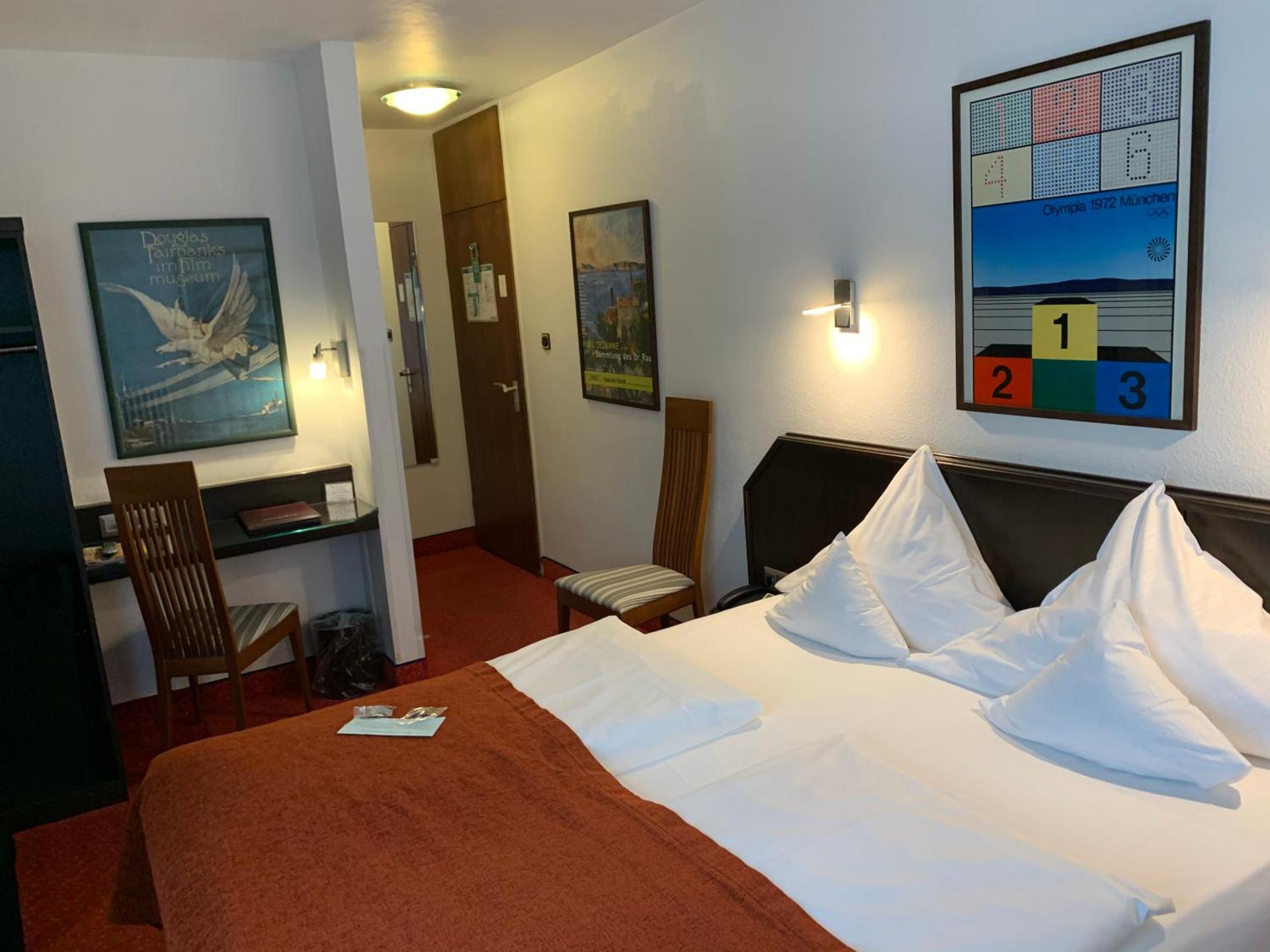 Hotel Nymphenburg City - München - Photo 49