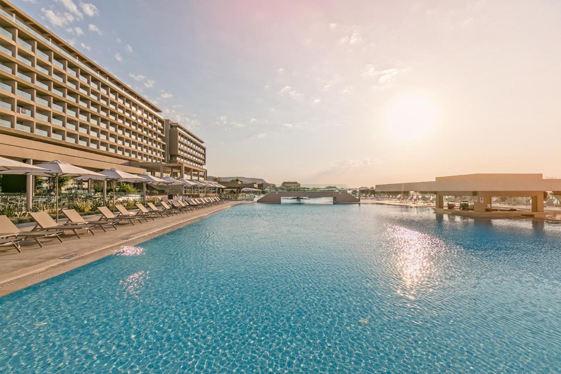 Amada Colossos Resort - Photo 10