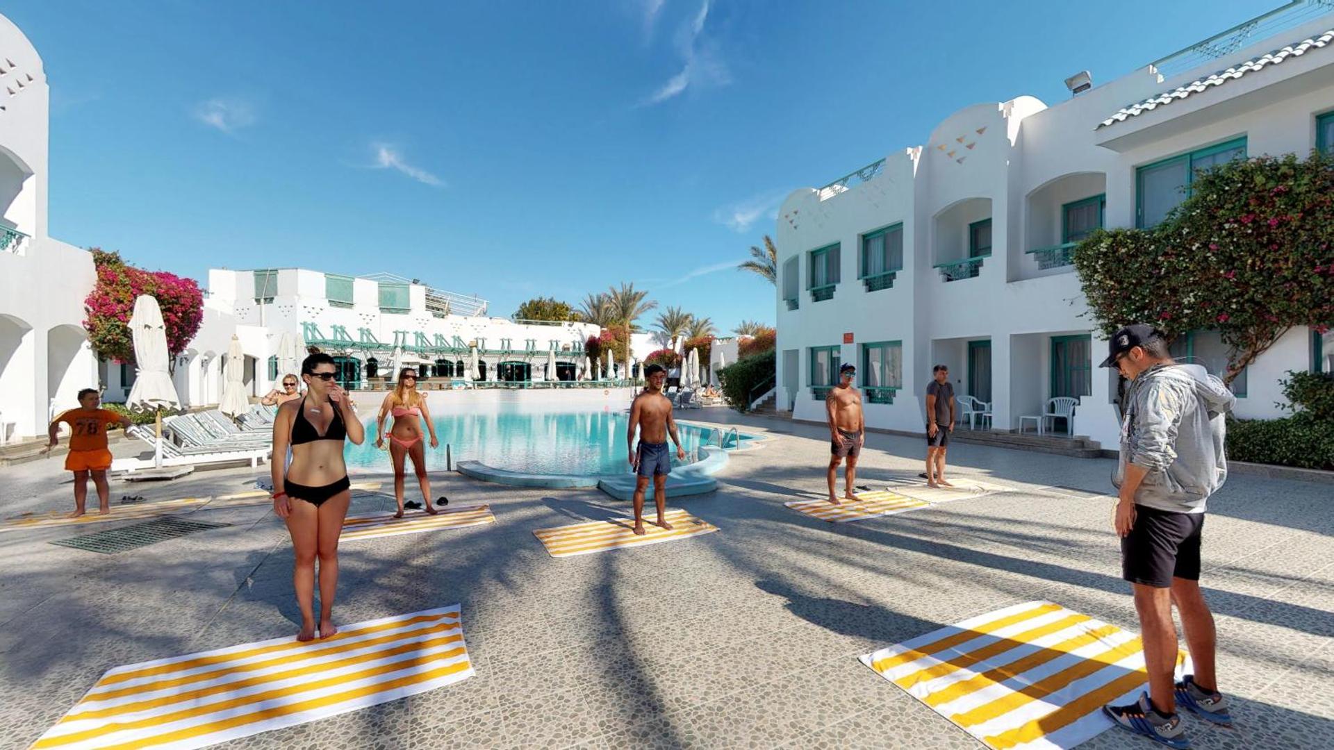 Falcon Hills Hotel - Photo 74