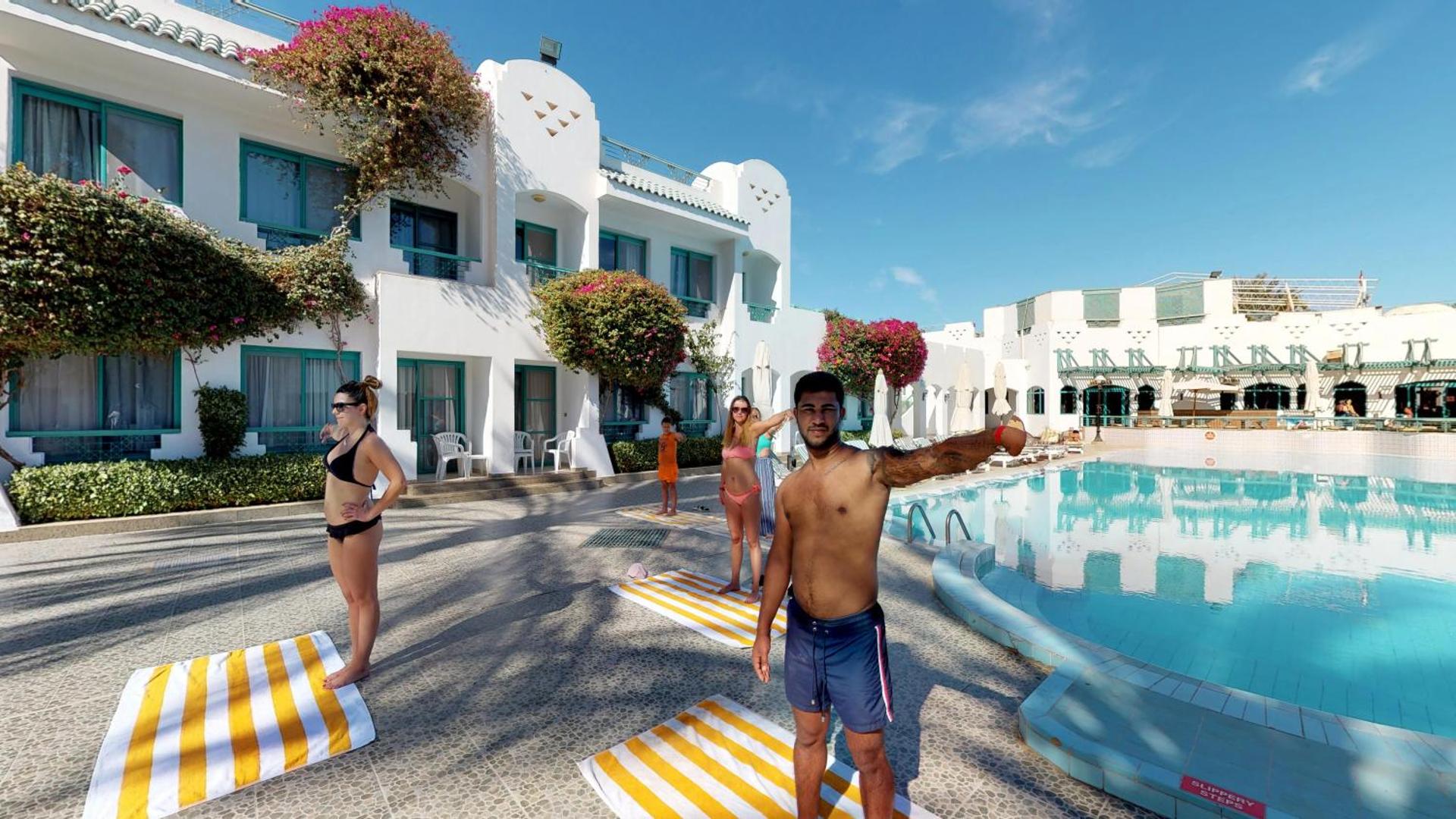 Falcon Hills Hotel - Photo 73