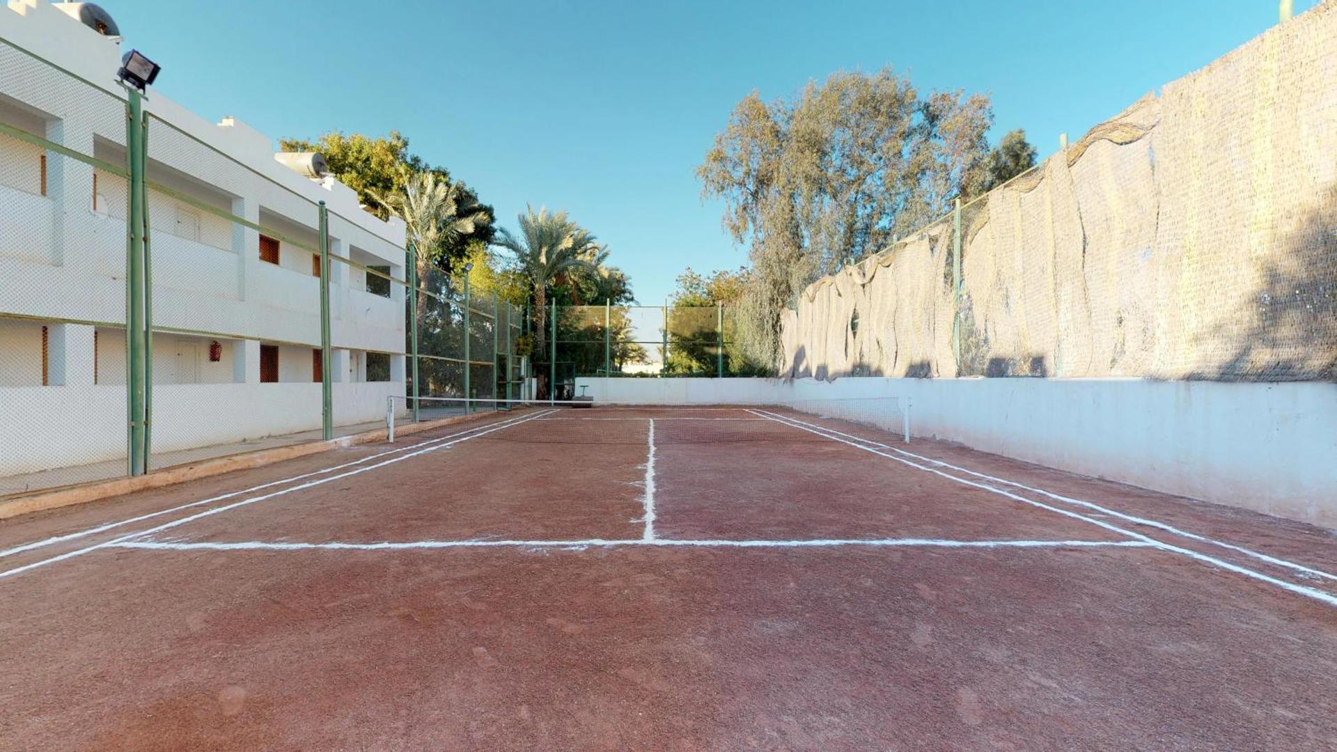 Falcon Hills Hotel - Photo 71