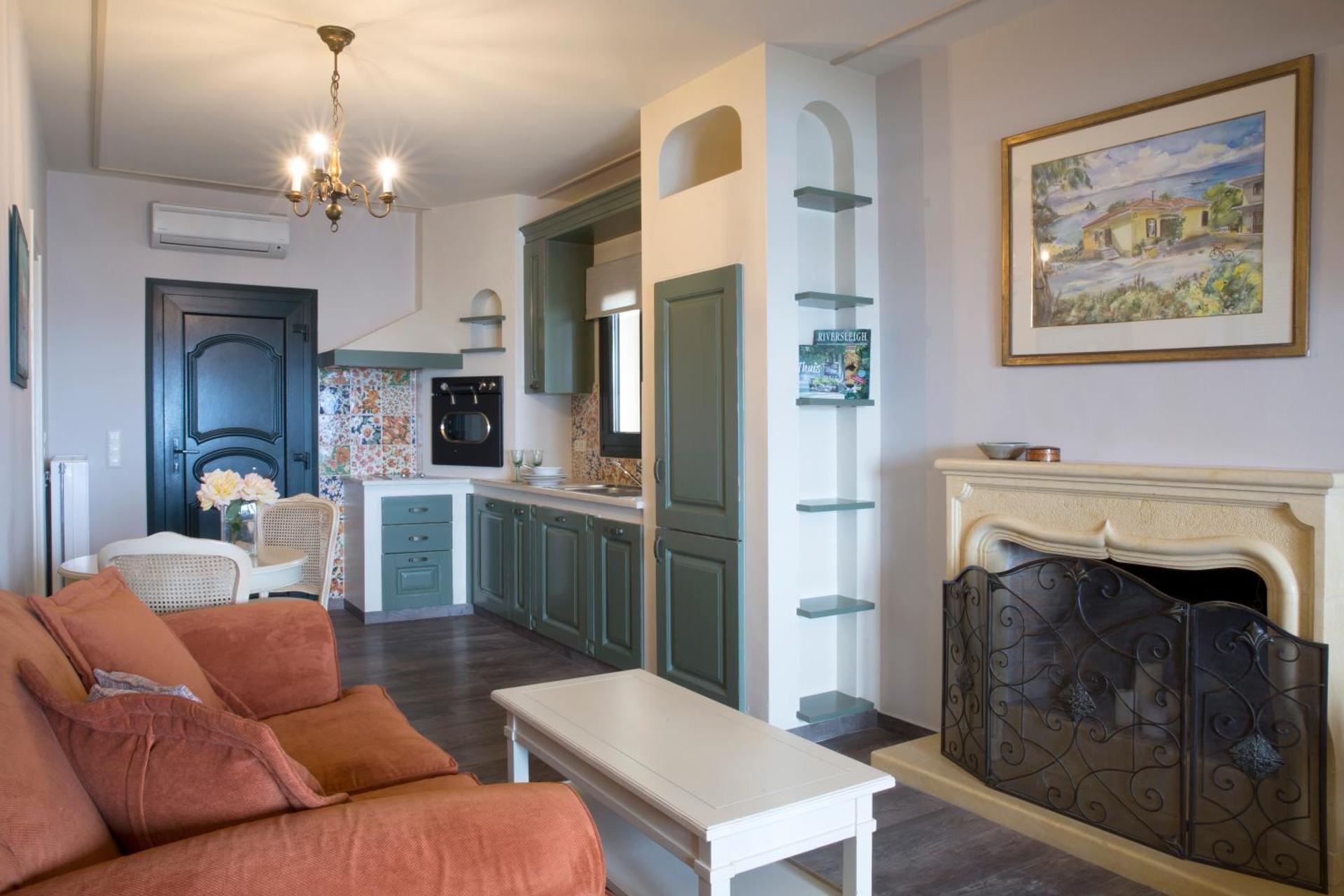 Avra Private Suites - Photo 89