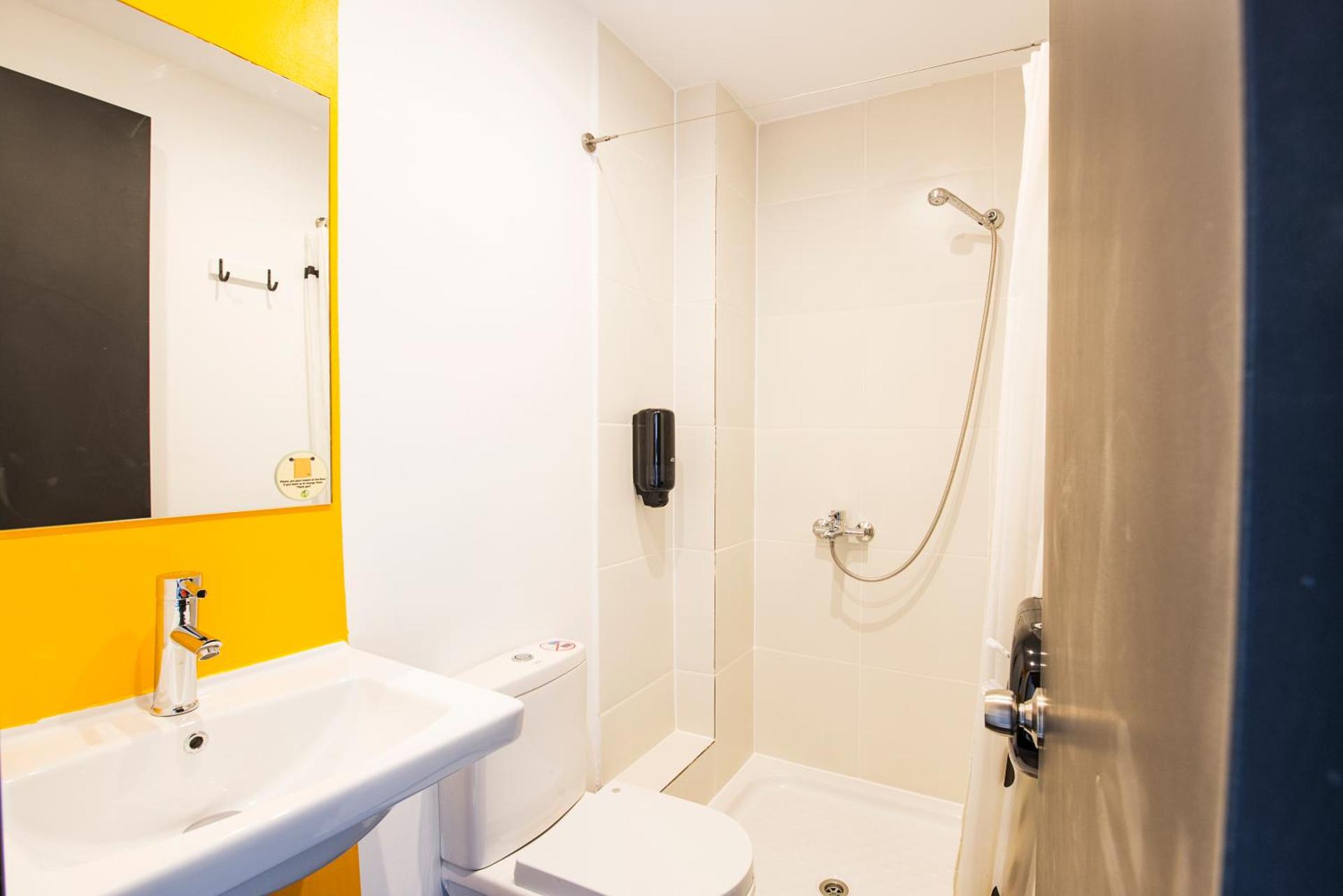 Safestay Athens Monastiraki - Photo 40