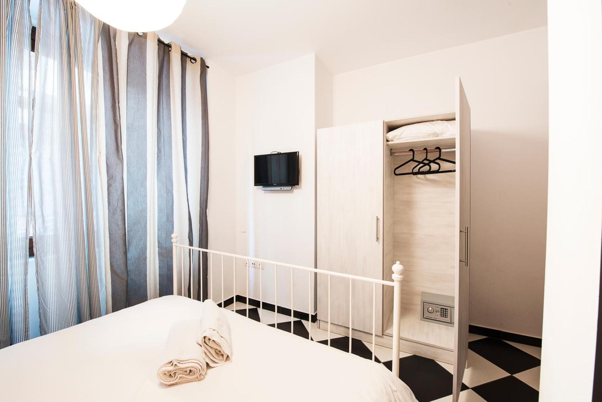 Safestay Athens Monastiraki - Photo 3