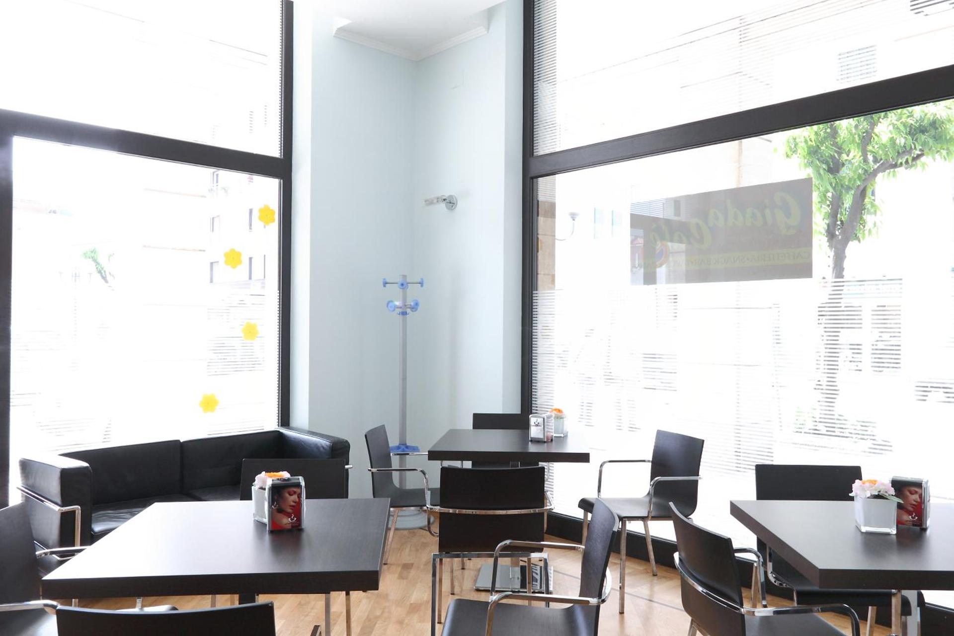 Hotel Ferrari - Photo 35