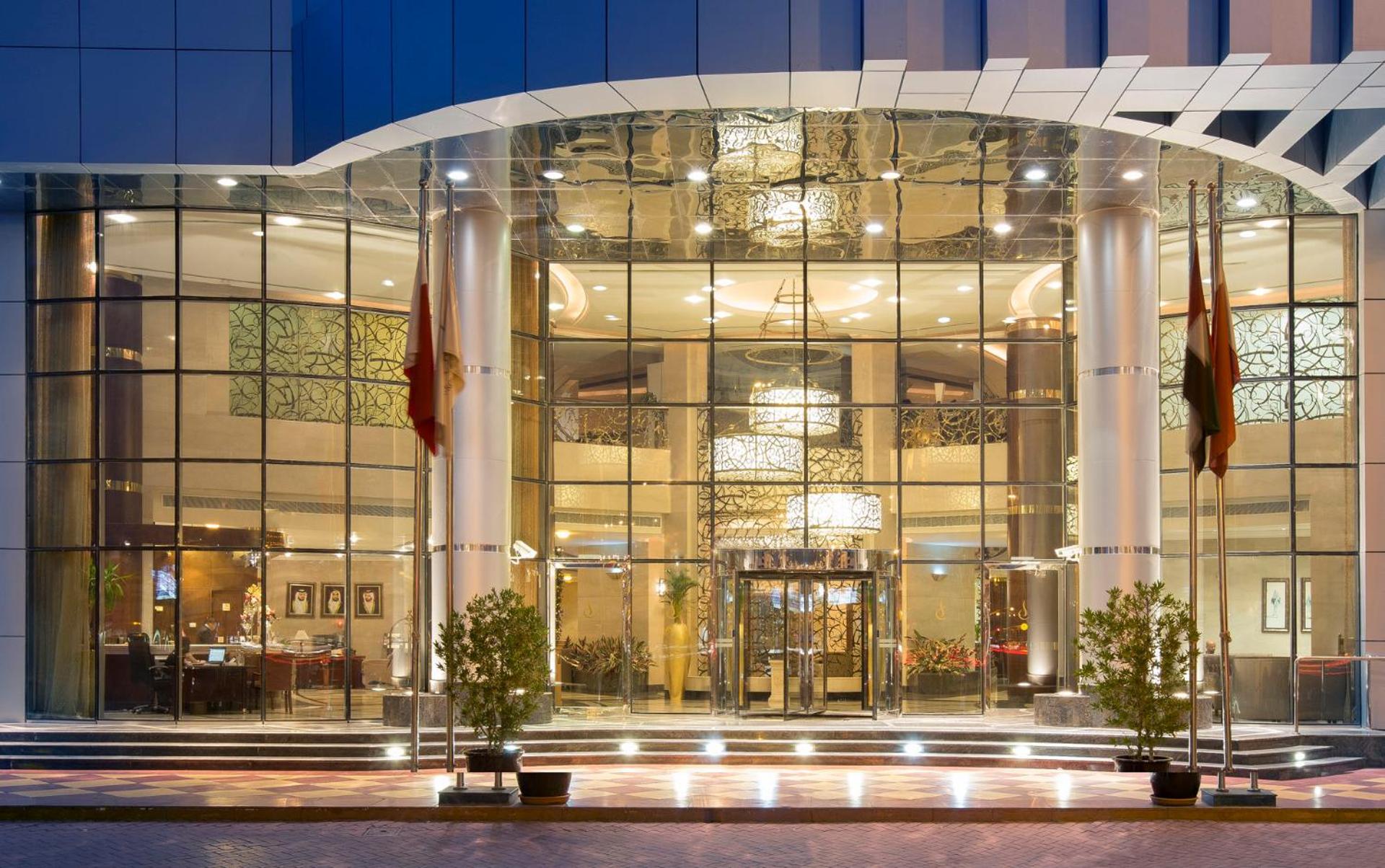 City Seasons Hotel Dubai - Photo 2