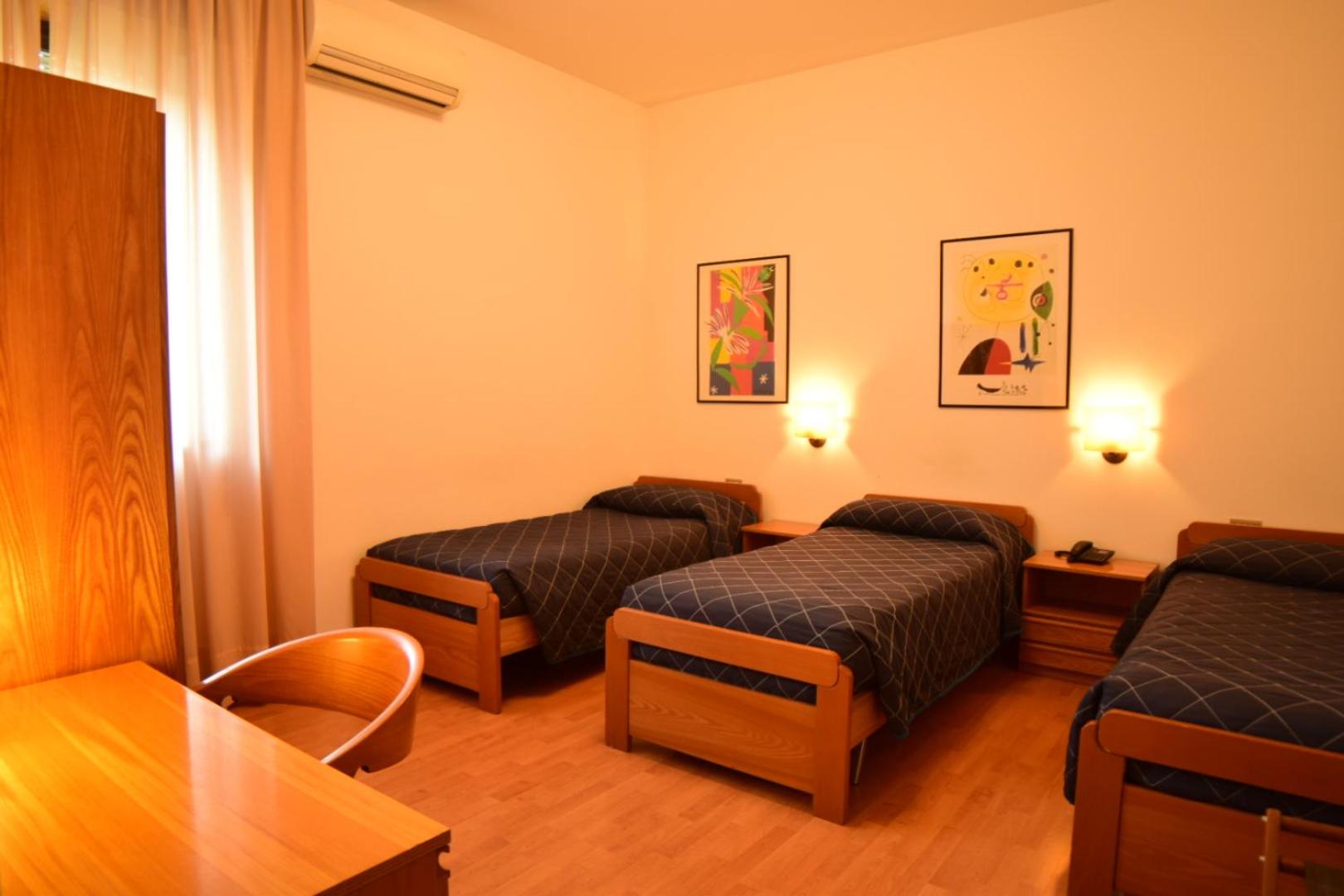 Hotel Principe - Photo 36