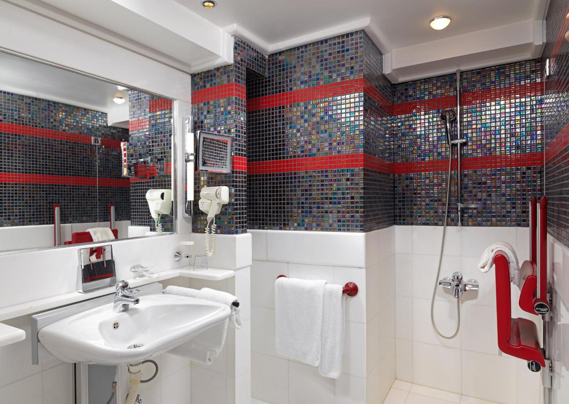 Crowne Plaza Athens City Centre by IHG - Photo 94